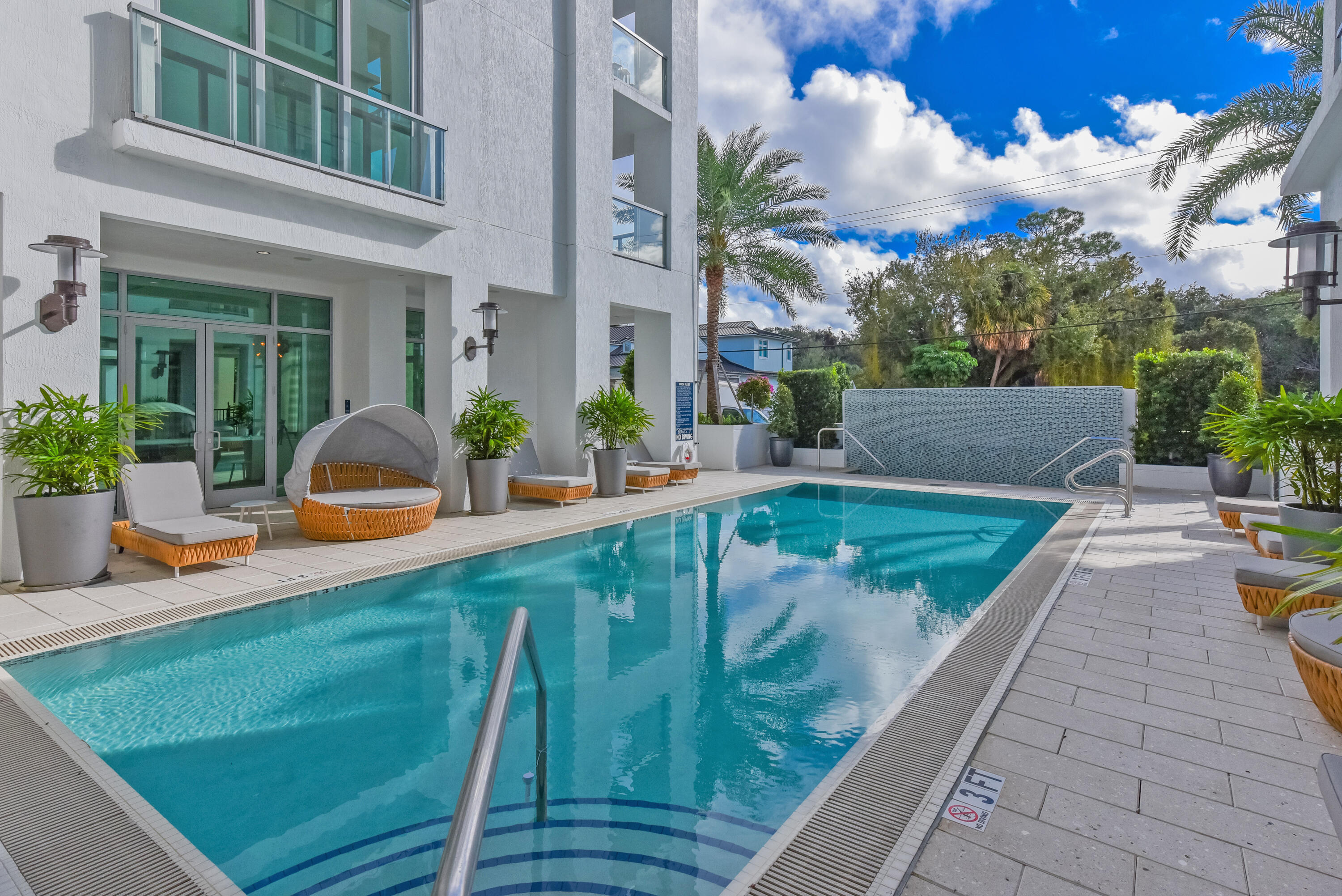 485 E Royal Palm #403, Boca Raton FL 33432