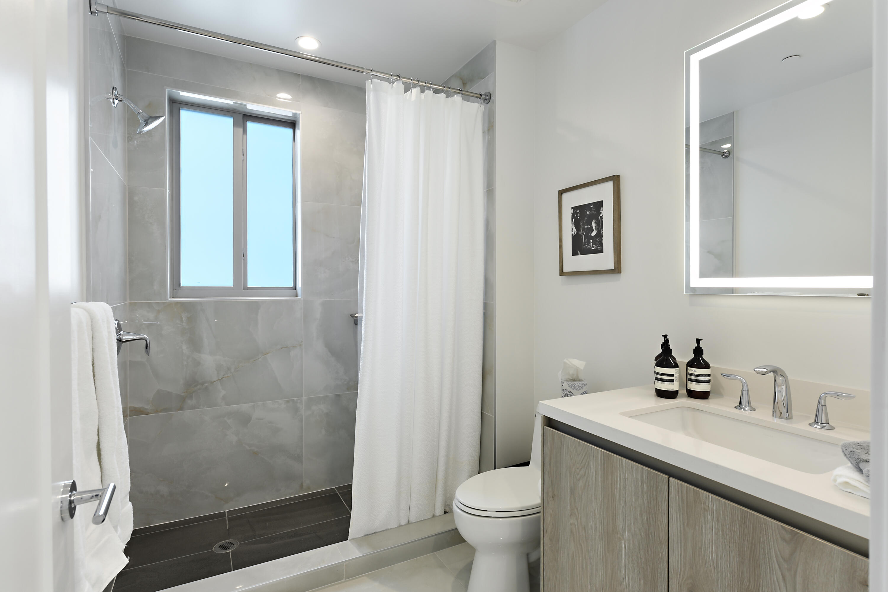485 E Royal Palm #403, Boca Raton FL 33432