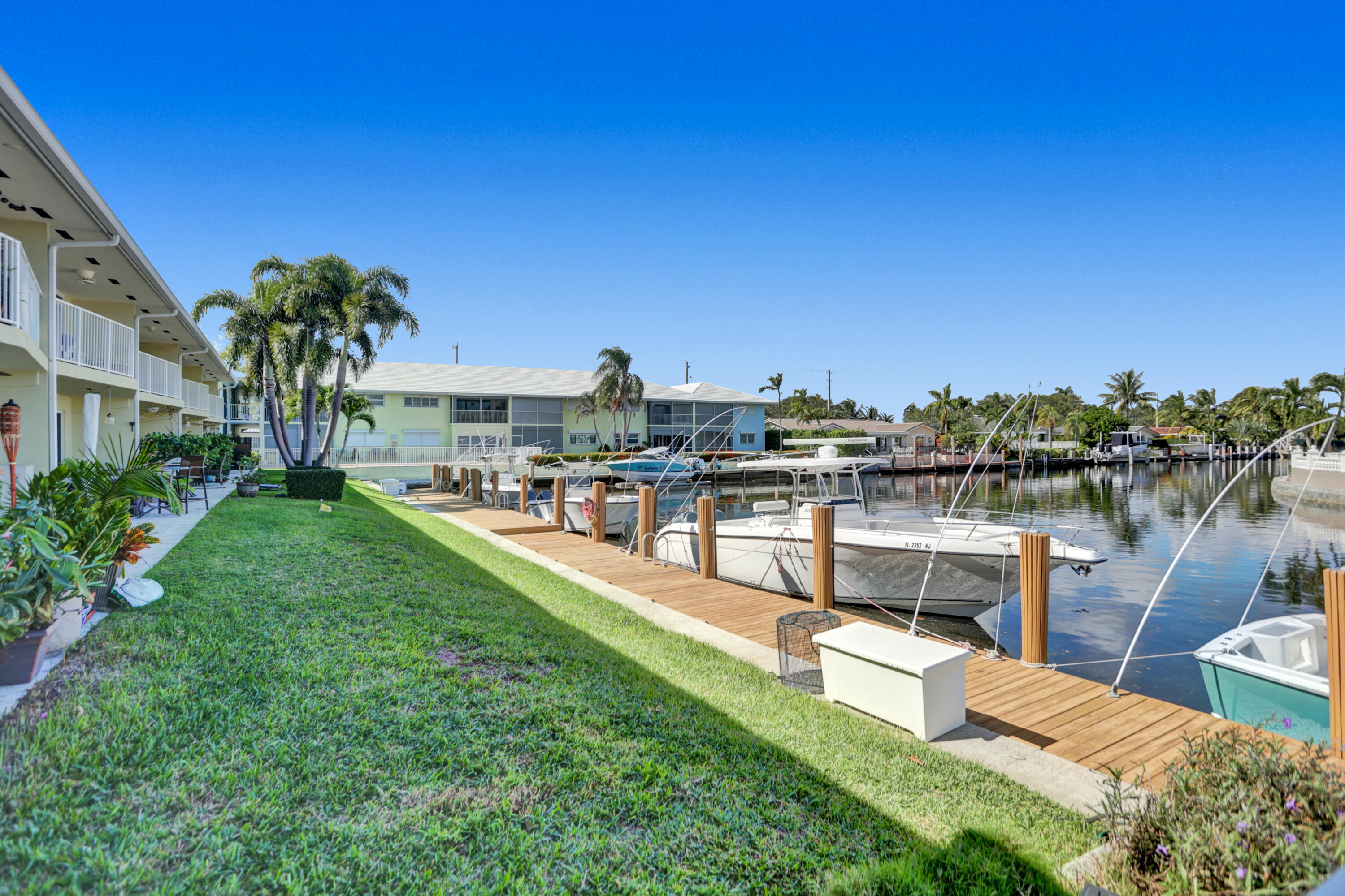 2311 NE 36th #2f, Lighthouse Point FL 33064
