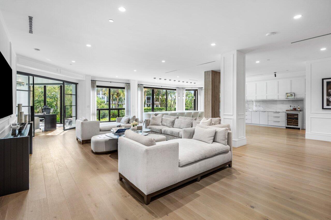 7383 Orangewood #501, Boca Raton FL 33433