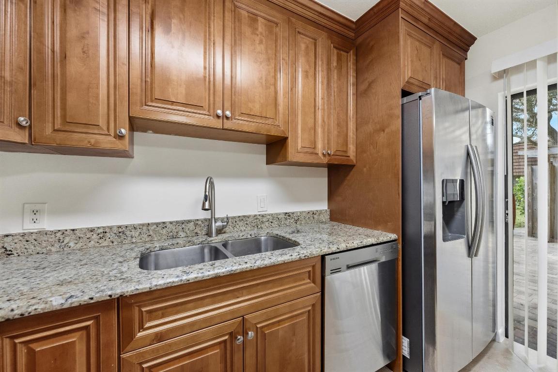1907 19th, Palm Beach Gardens FL 33418