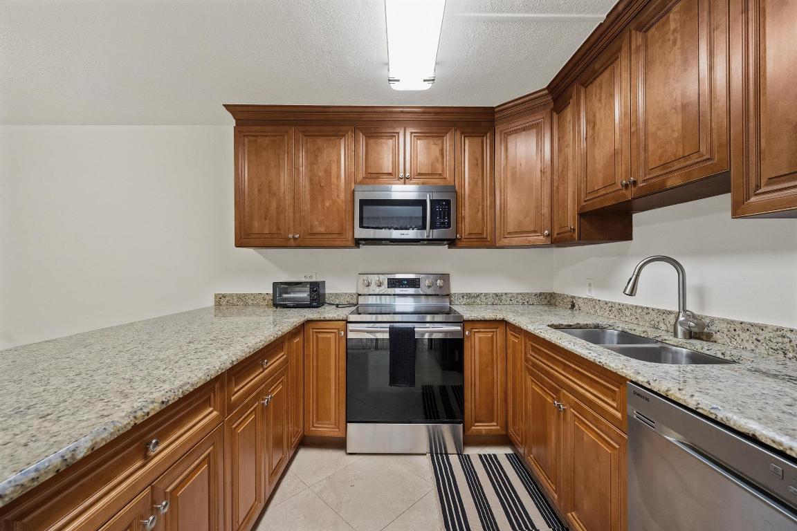 1907 19th, Palm Beach Gardens FL 33418