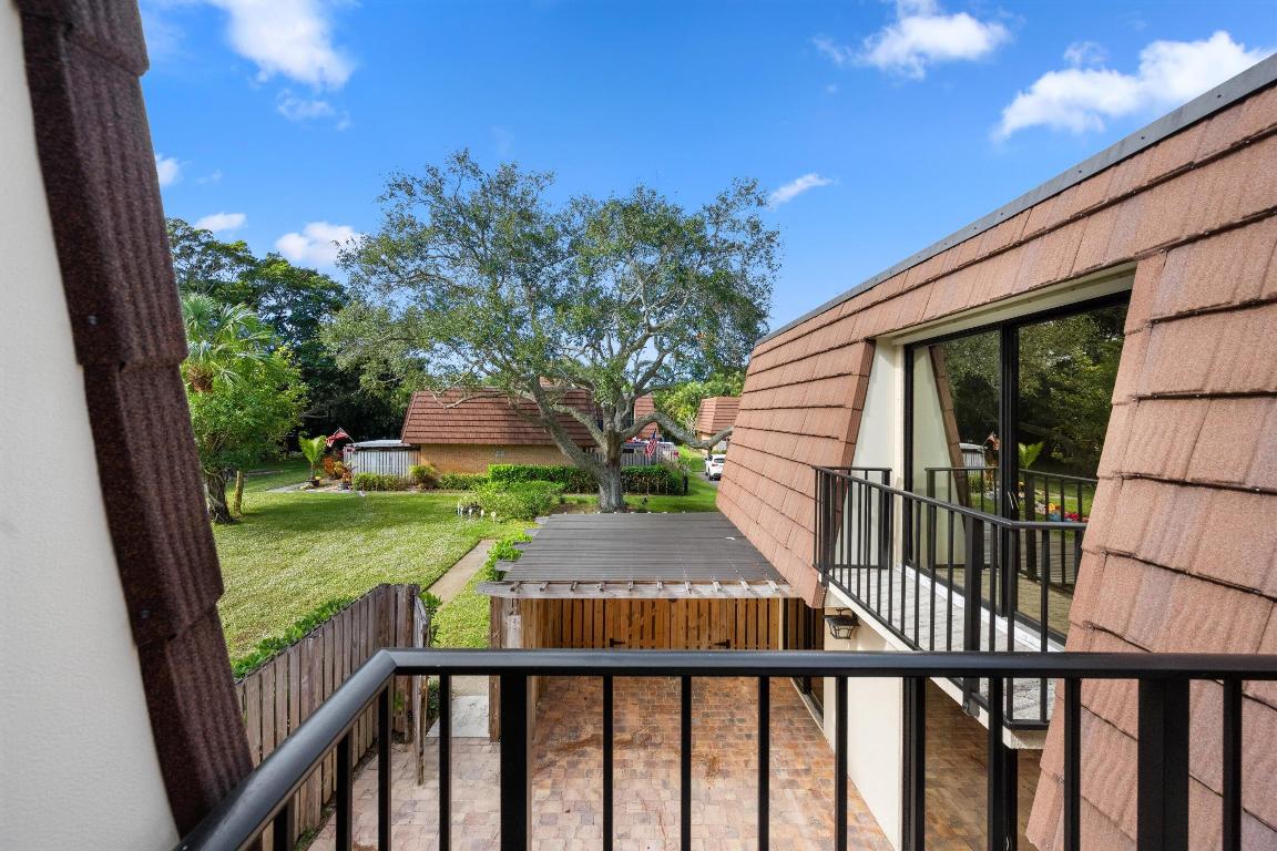 1907 19th, Palm Beach Gardens FL 33418