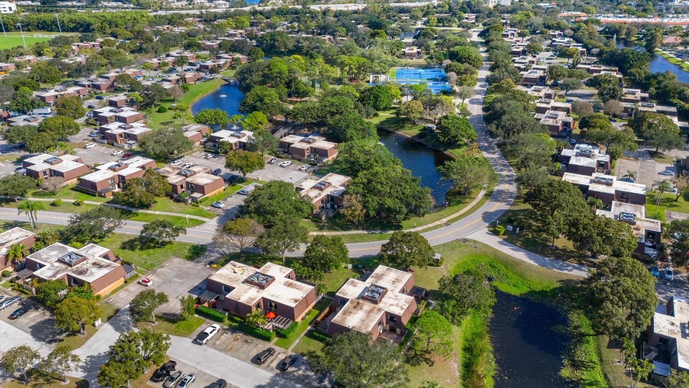 1907 19th, Palm Beach Gardens FL 33418