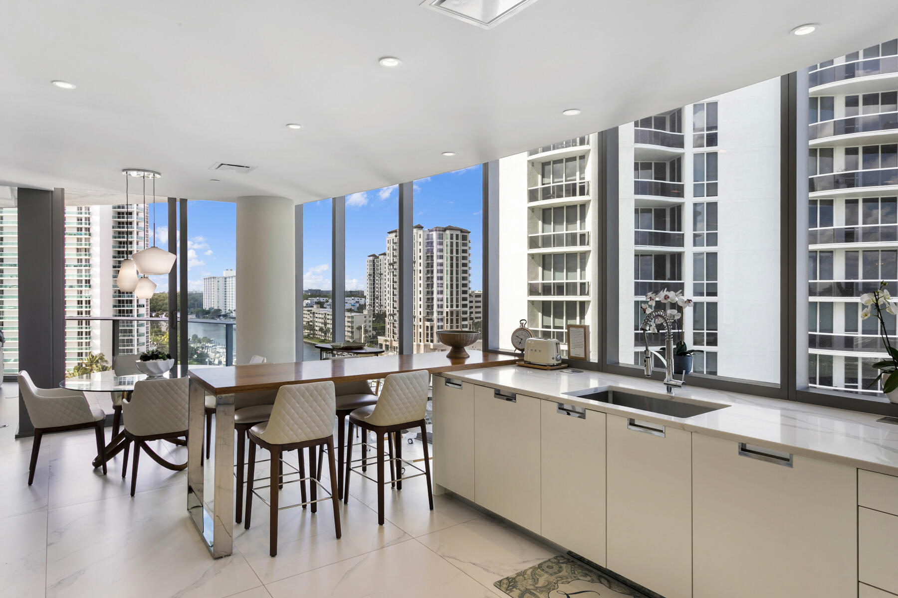15701 Collins #701, Sunny Isles Beach FL 33160