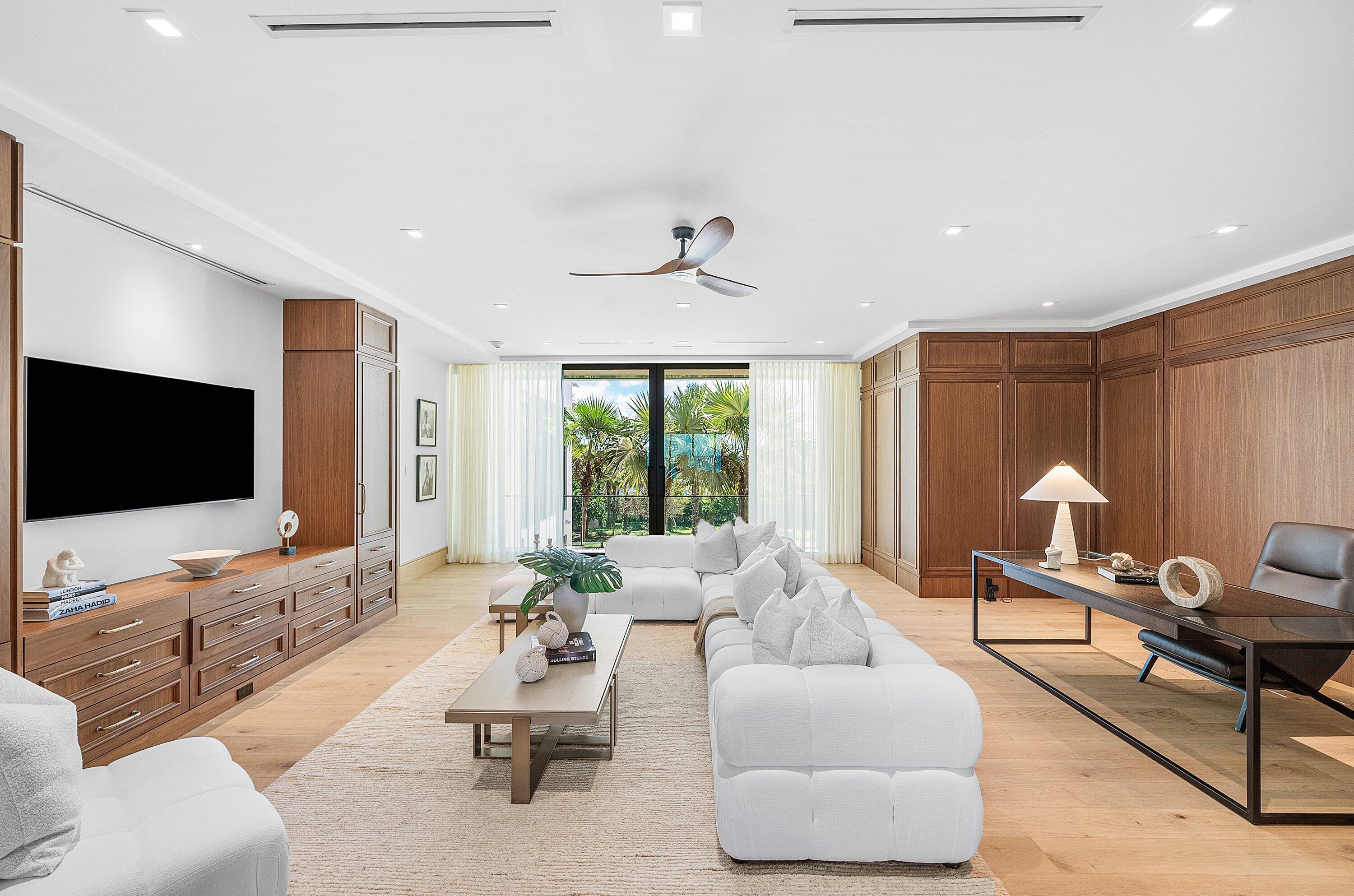 1260 S Ocean, Manalapan FL 33462