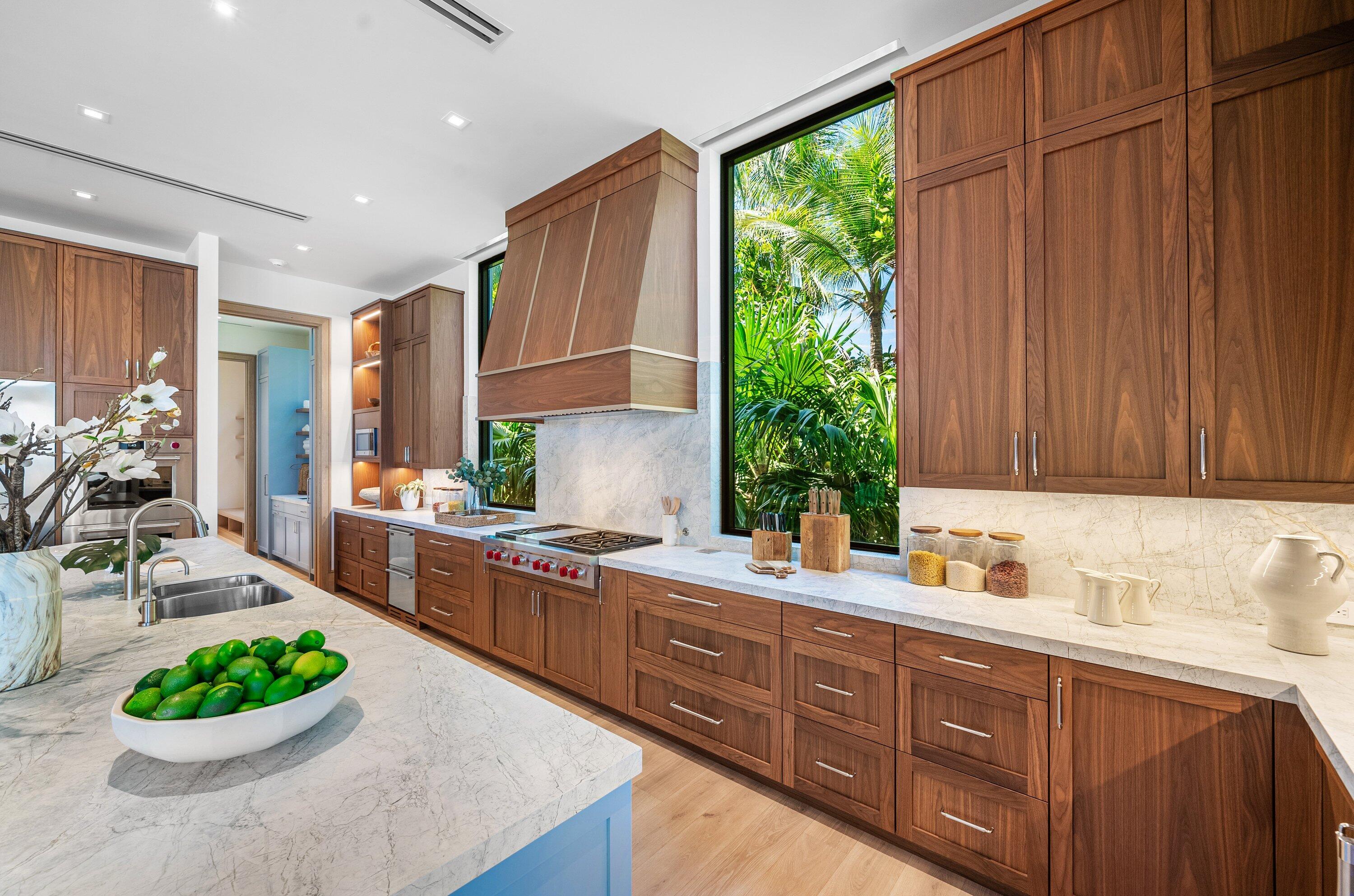 1260 S Ocean, Manalapan FL 33462