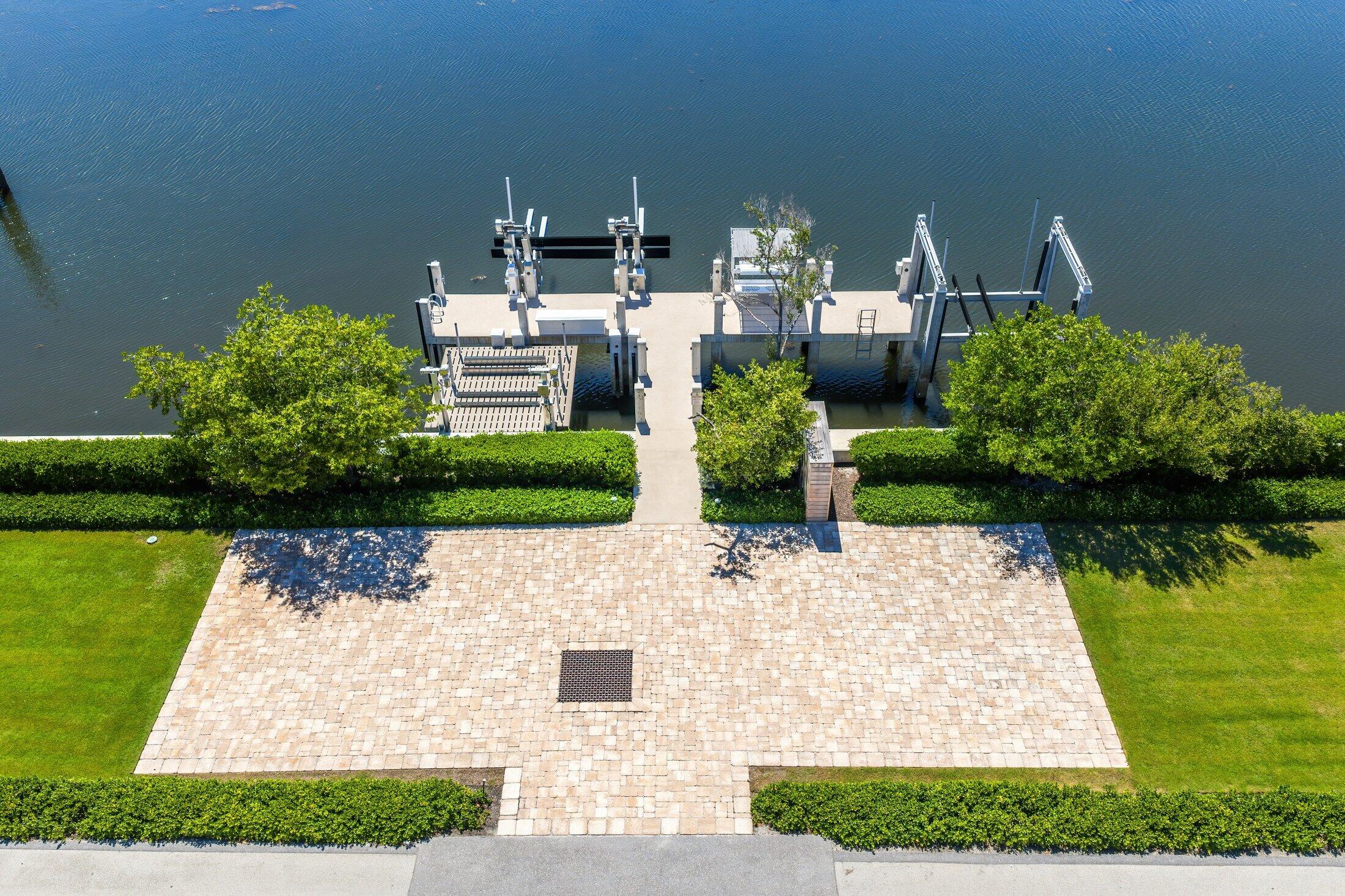 1260 S Ocean, Manalapan FL 33462