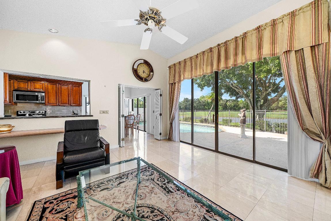 21459 Bridge View, Boca Raton FL 33428