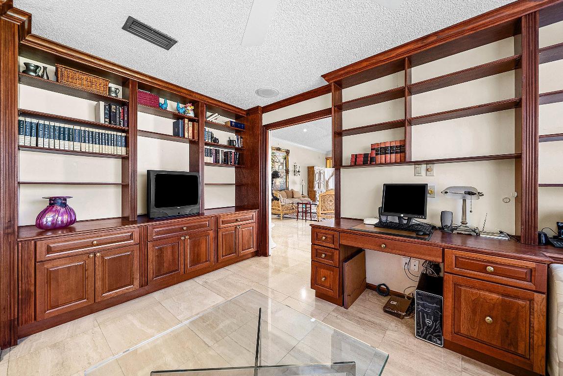 21459 Bridge View, Boca Raton FL 33428