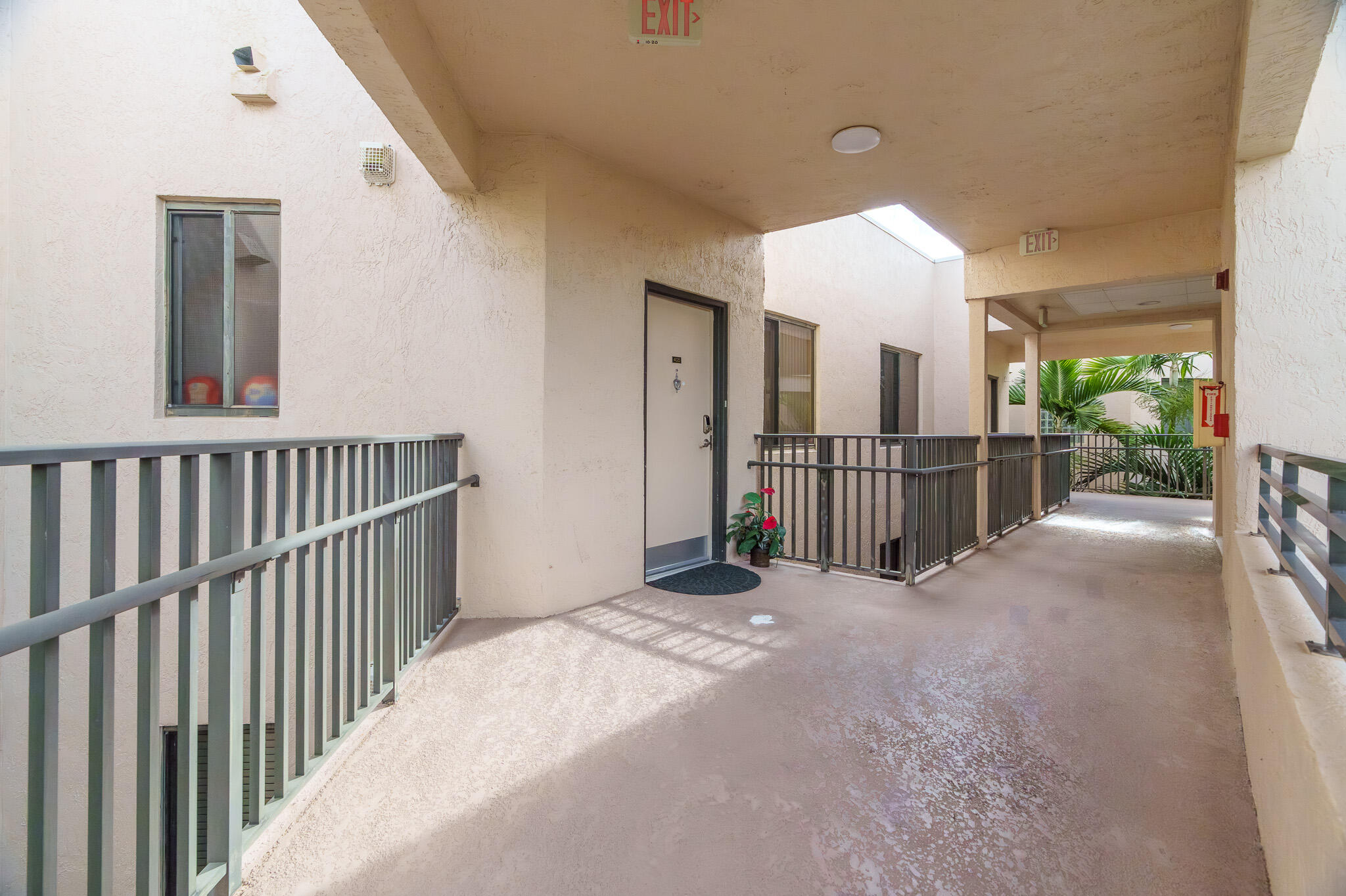 7546 La Paz Blvd #405, Boca Raton FL 33433