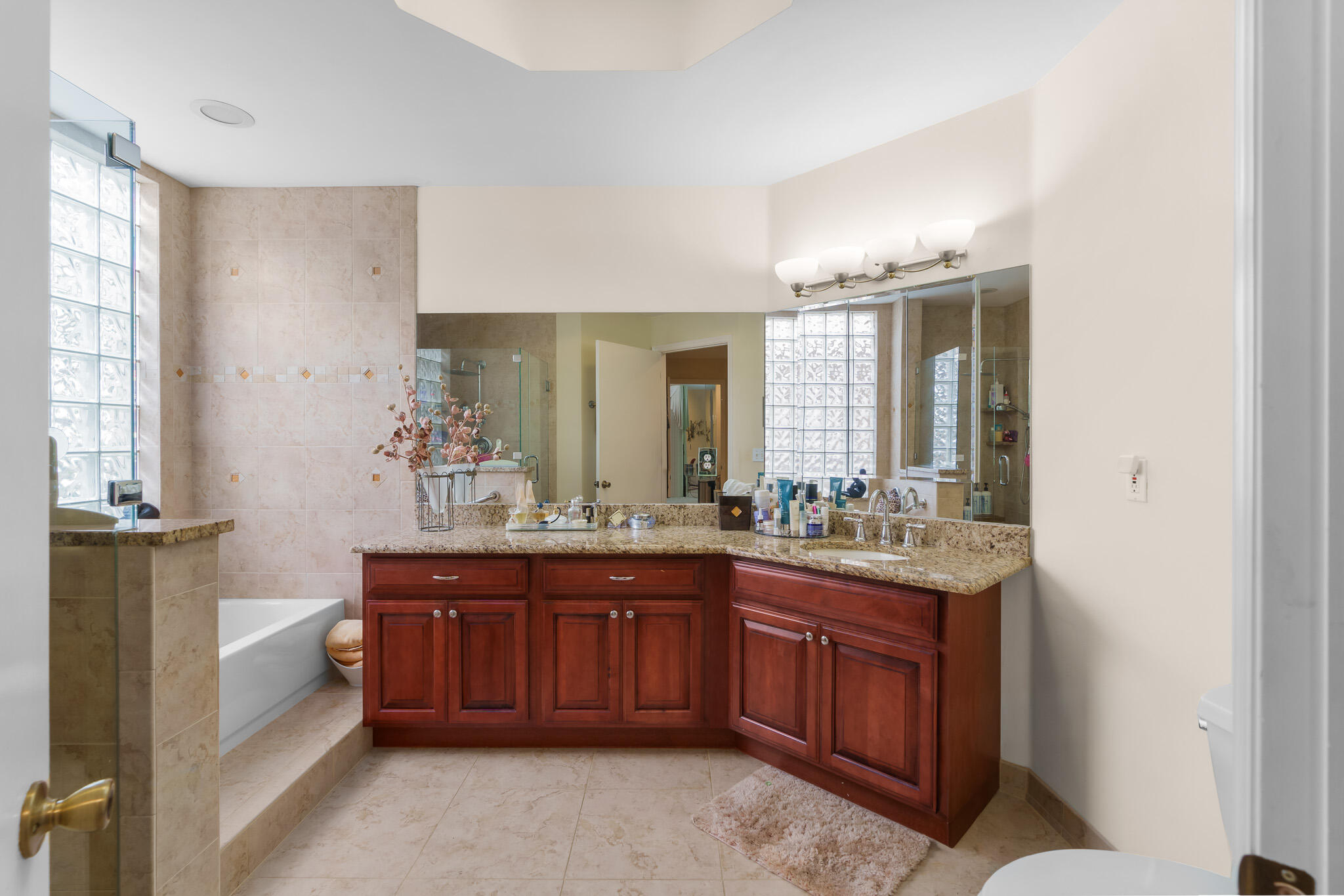 7546 La Paz Blvd #405, Boca Raton FL 33433