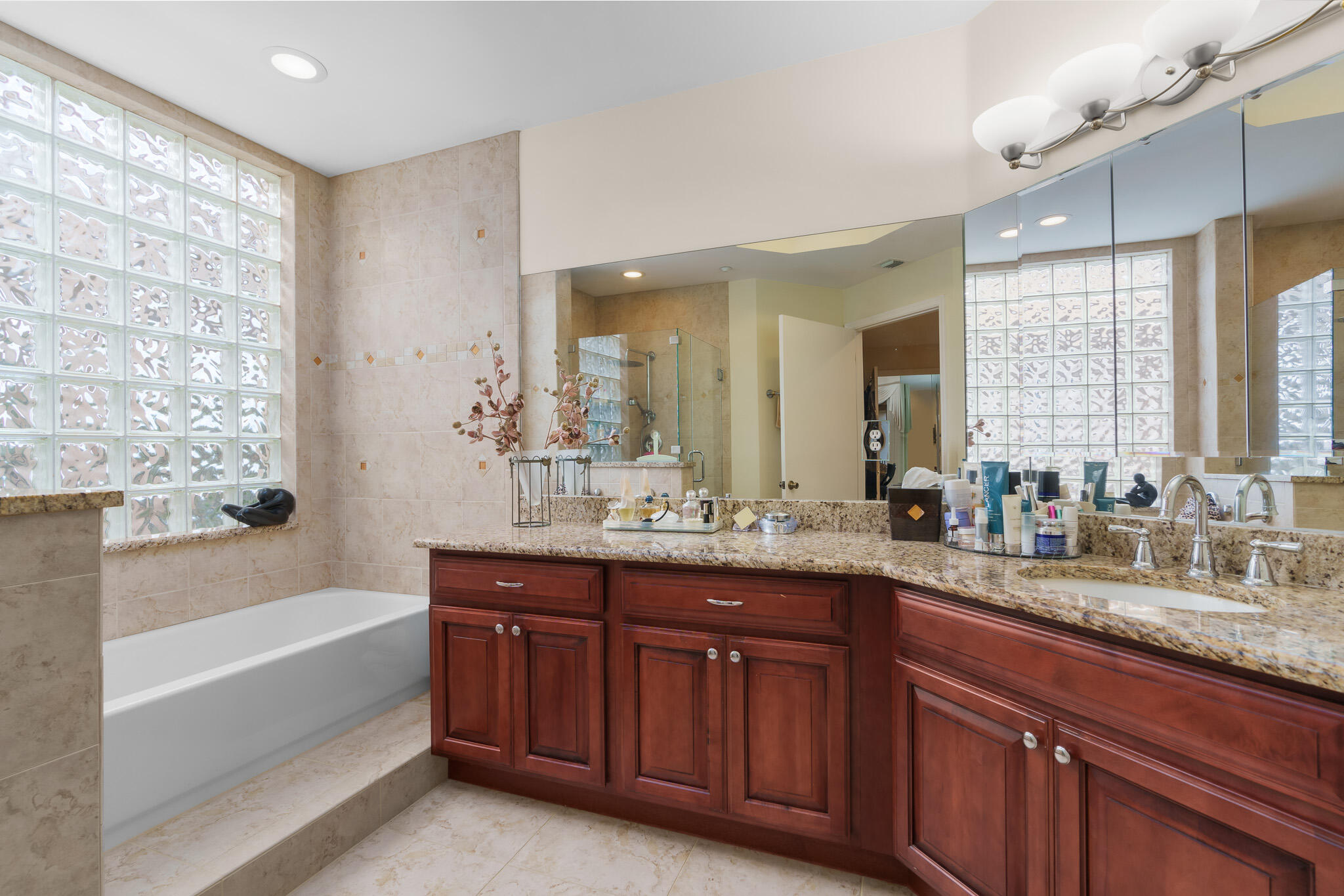 7546 La Paz Blvd #405, Boca Raton FL 33433