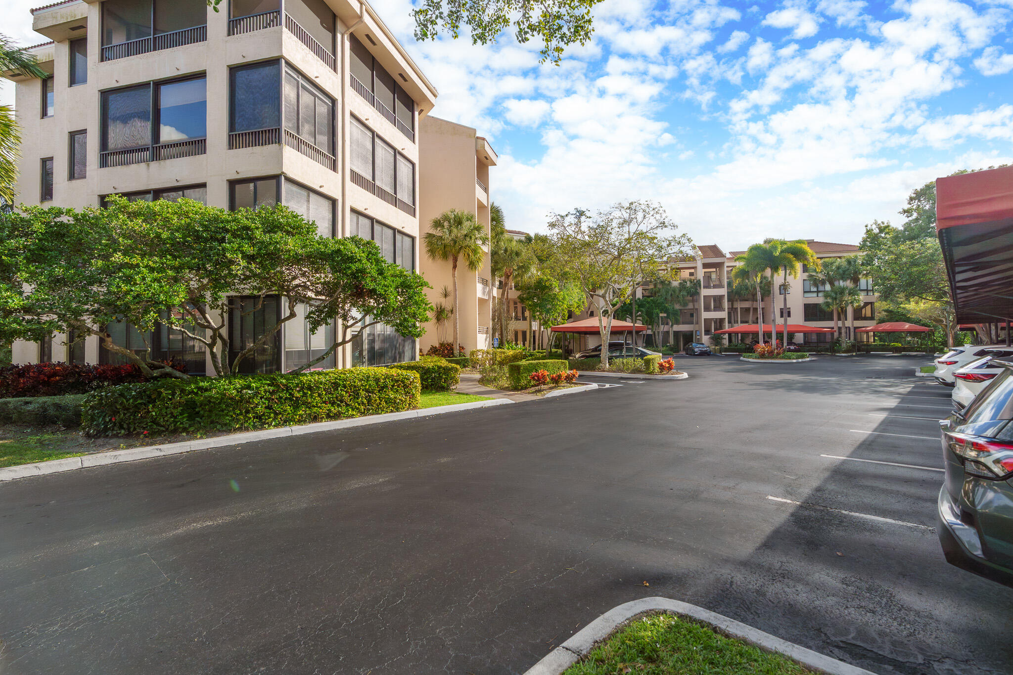 7546 La Paz Blvd #405, Boca Raton FL 33433