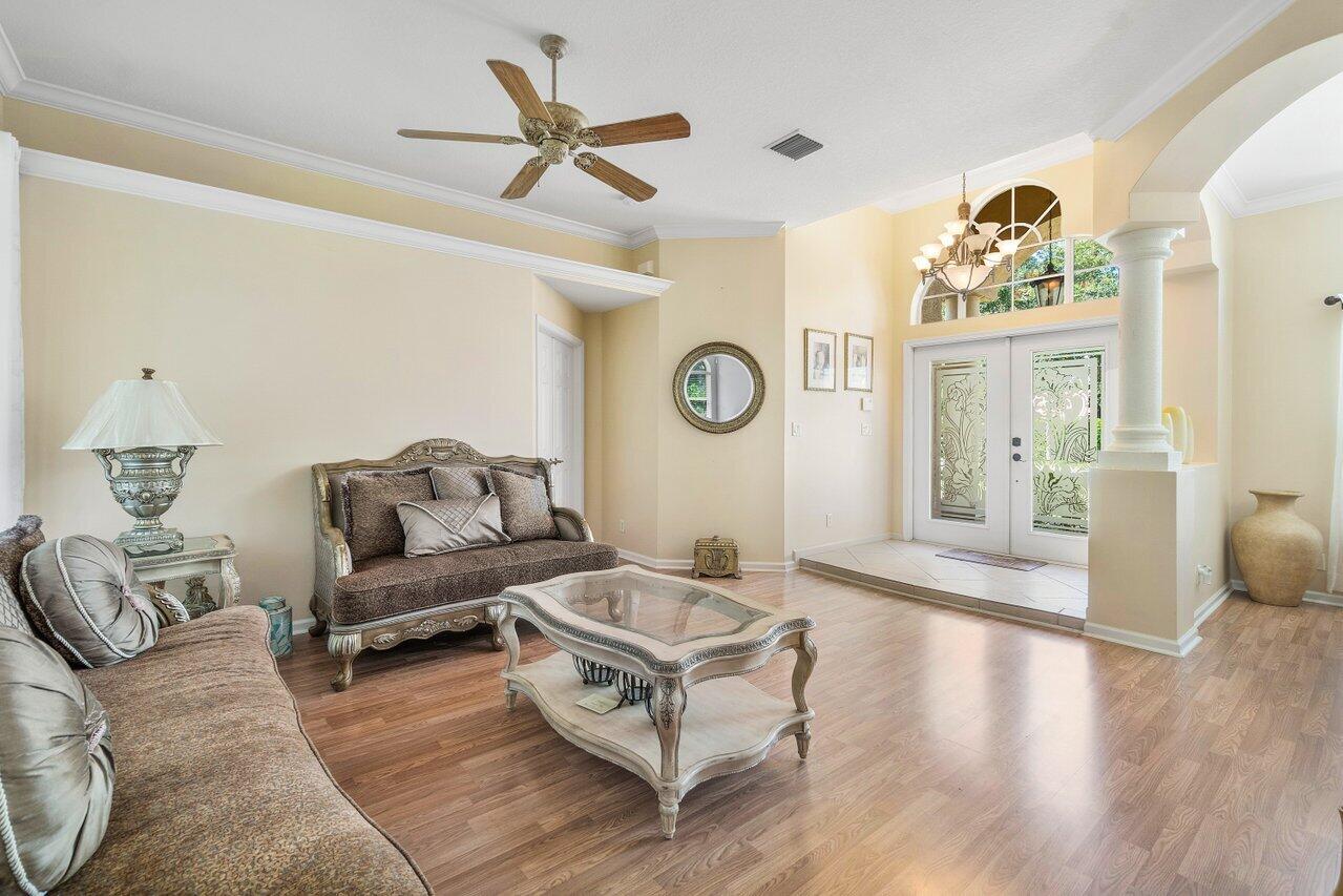 146 Fernwood, Royal Palm Beach FL 33411