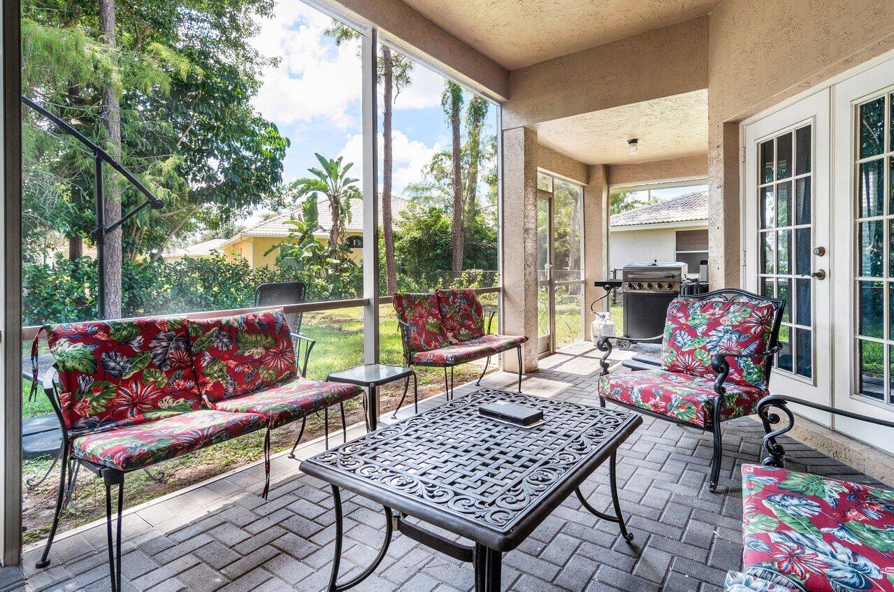 146 Fernwood, Royal Palm Beach FL 33411