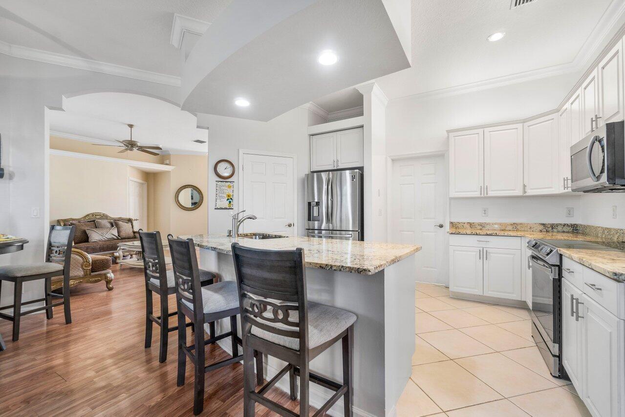 146 Fernwood, Royal Palm Beach FL 33411