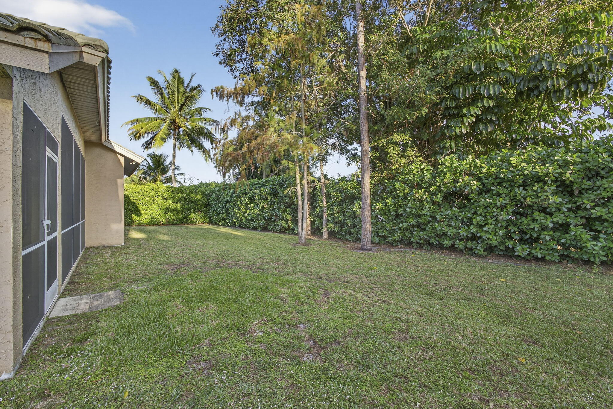146 Fernwood, Royal Palm Beach FL 33411