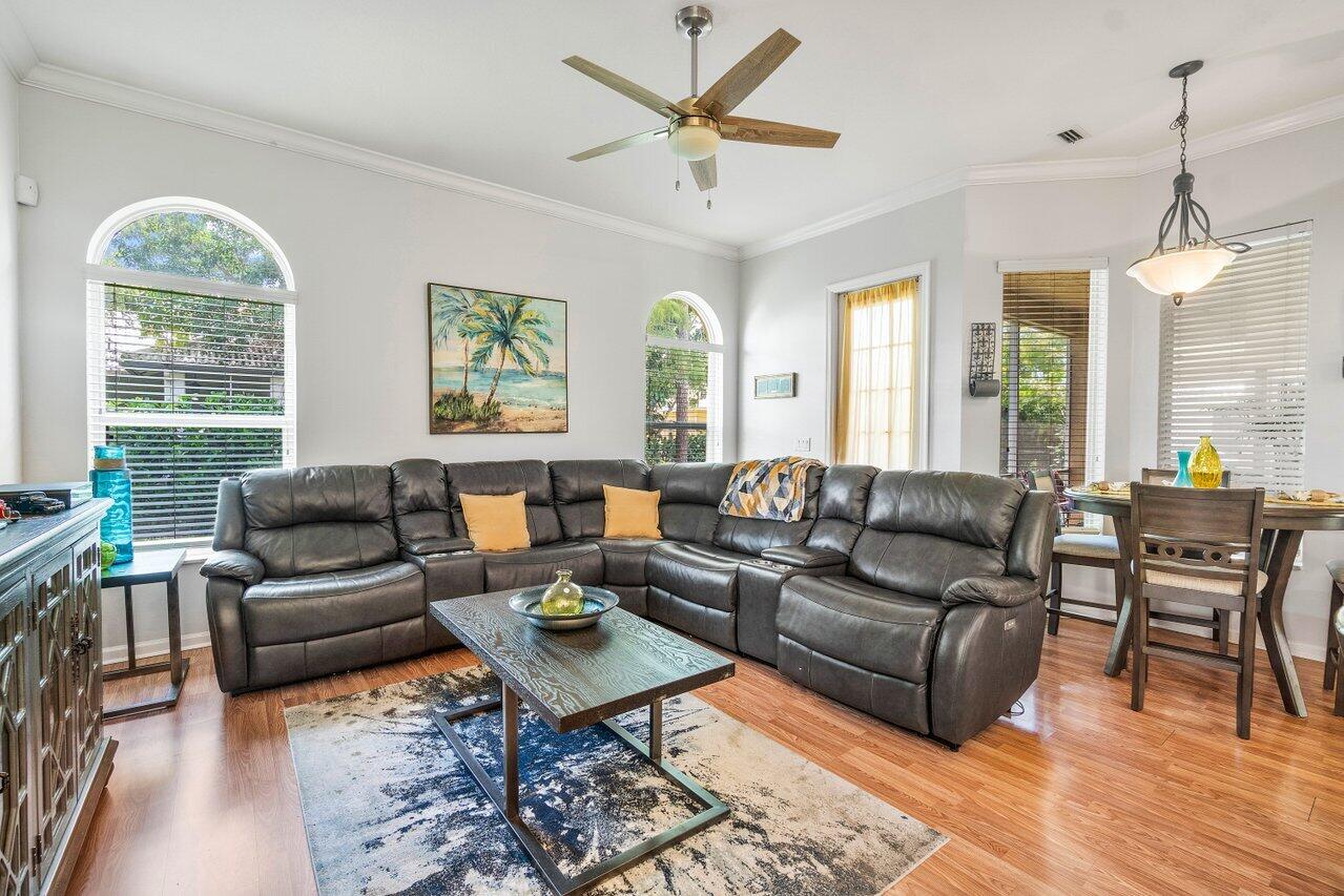 146 Fernwood, Royal Palm Beach FL 33411