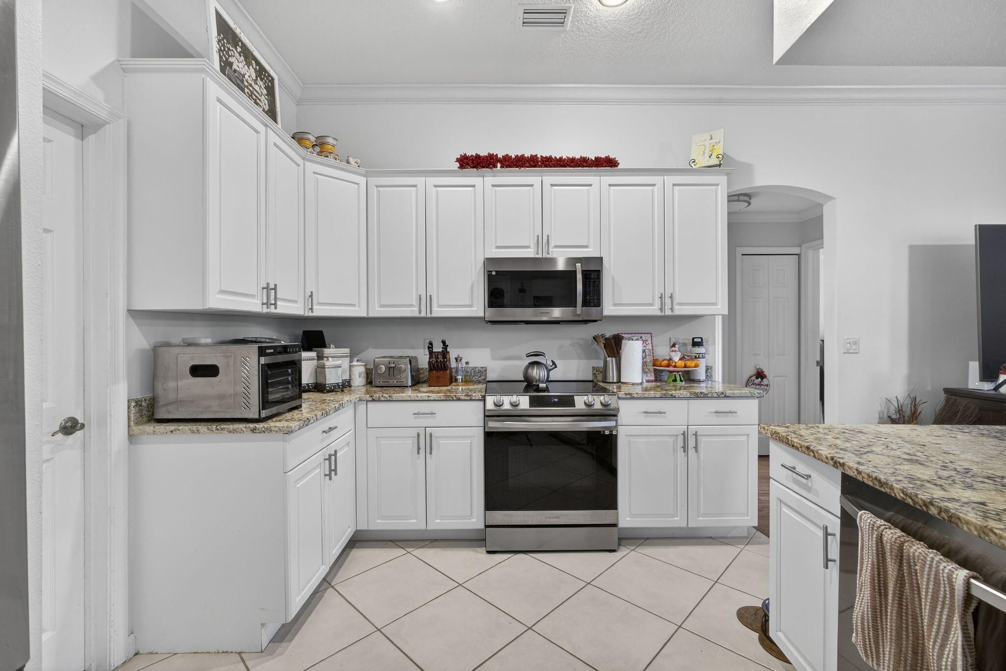 146 Fernwood, Royal Palm Beach FL 33411