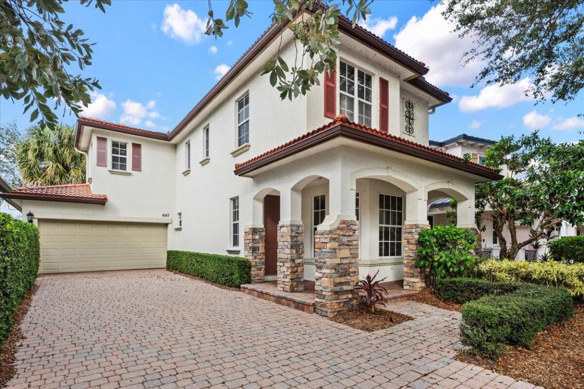 647 Castle, Palm Beach Gardens FL 33410