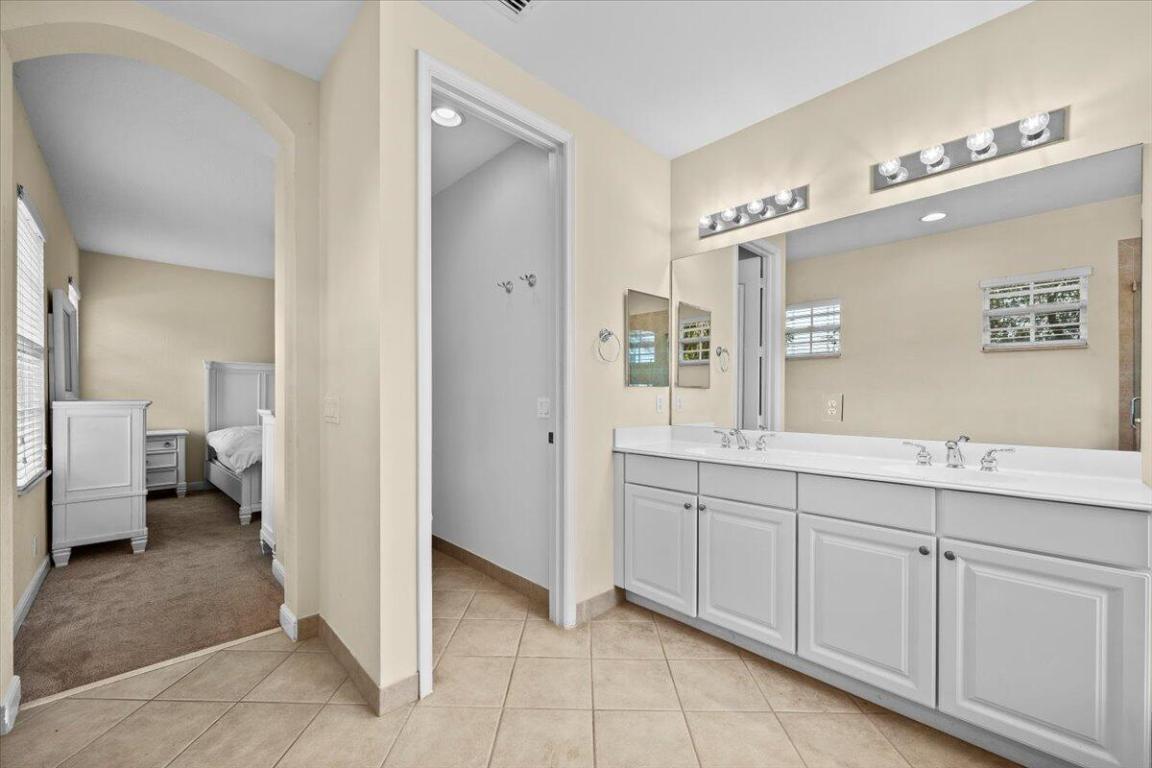 647 Castle, Palm Beach Gardens FL 33410