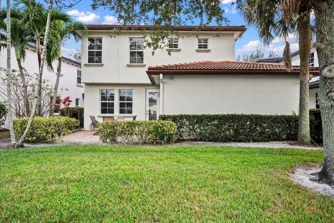 647 Castle, Palm Beach Gardens FL 33410