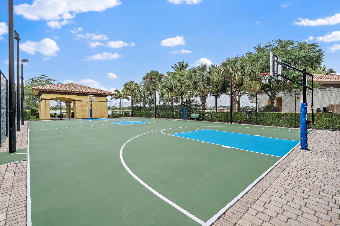 647 Castle, Palm Beach Gardens FL 33410