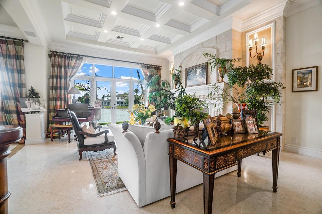17542 Grand Este, Boca Raton FL 33496