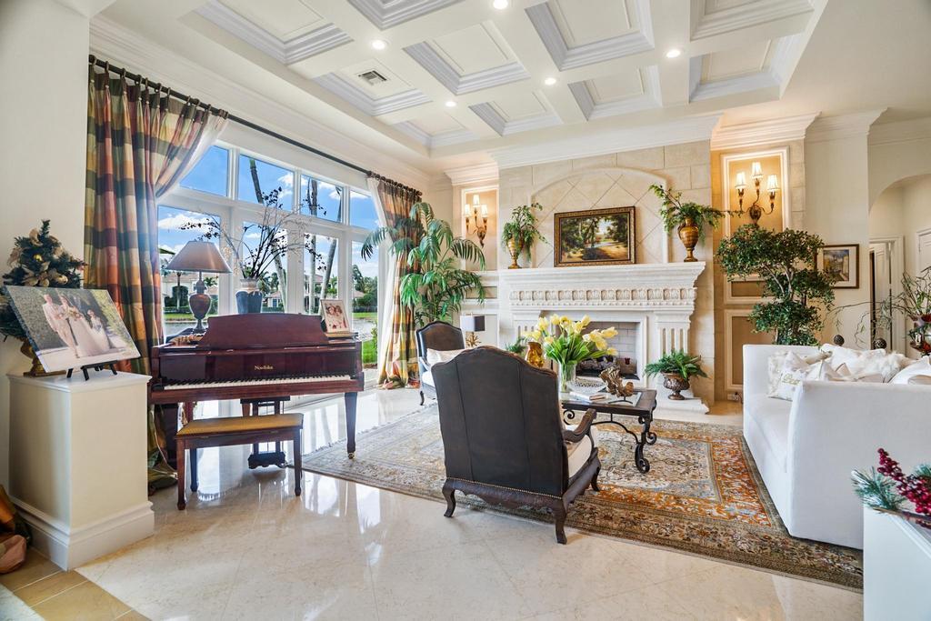 17542 Grand Este, Boca Raton FL 33496