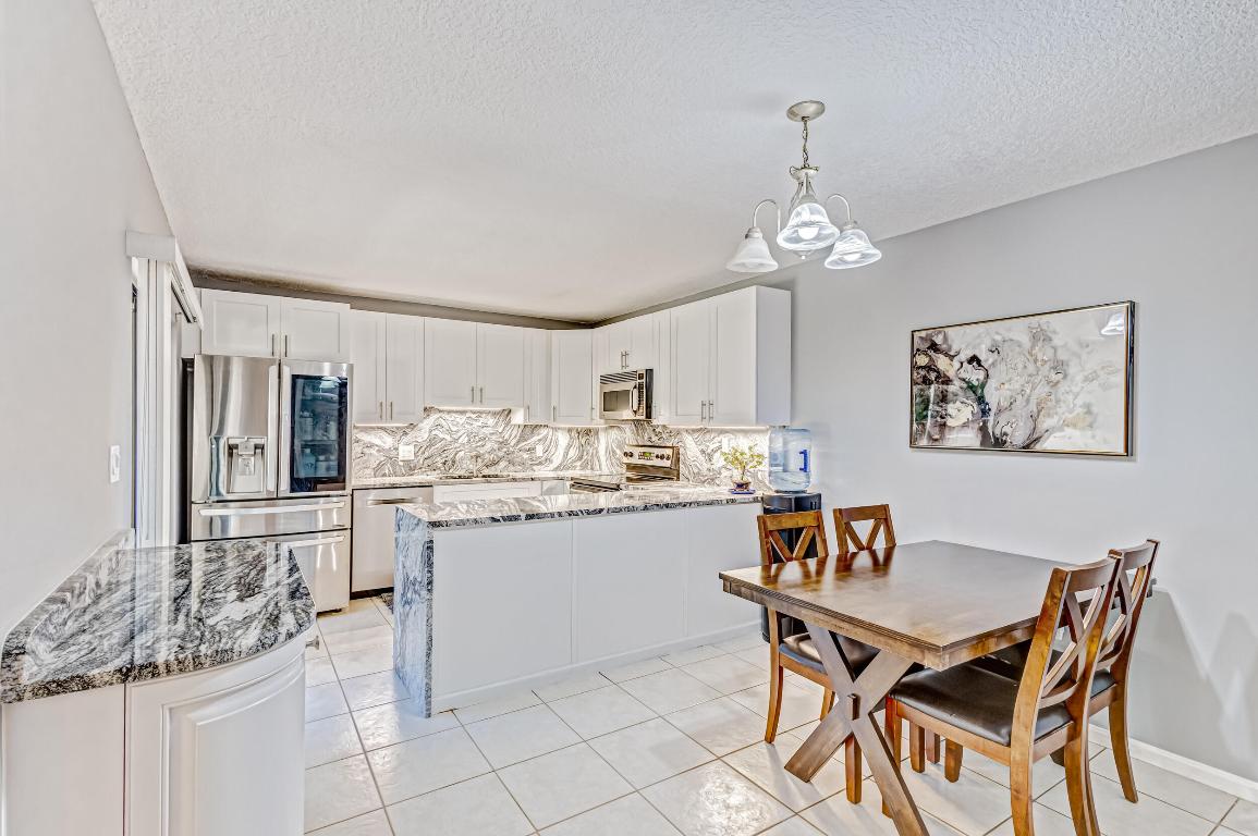 423 4th, Palm Beach Gardens FL 33410