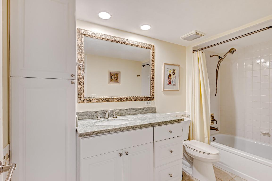 423 4th, Palm Beach Gardens FL 33410
