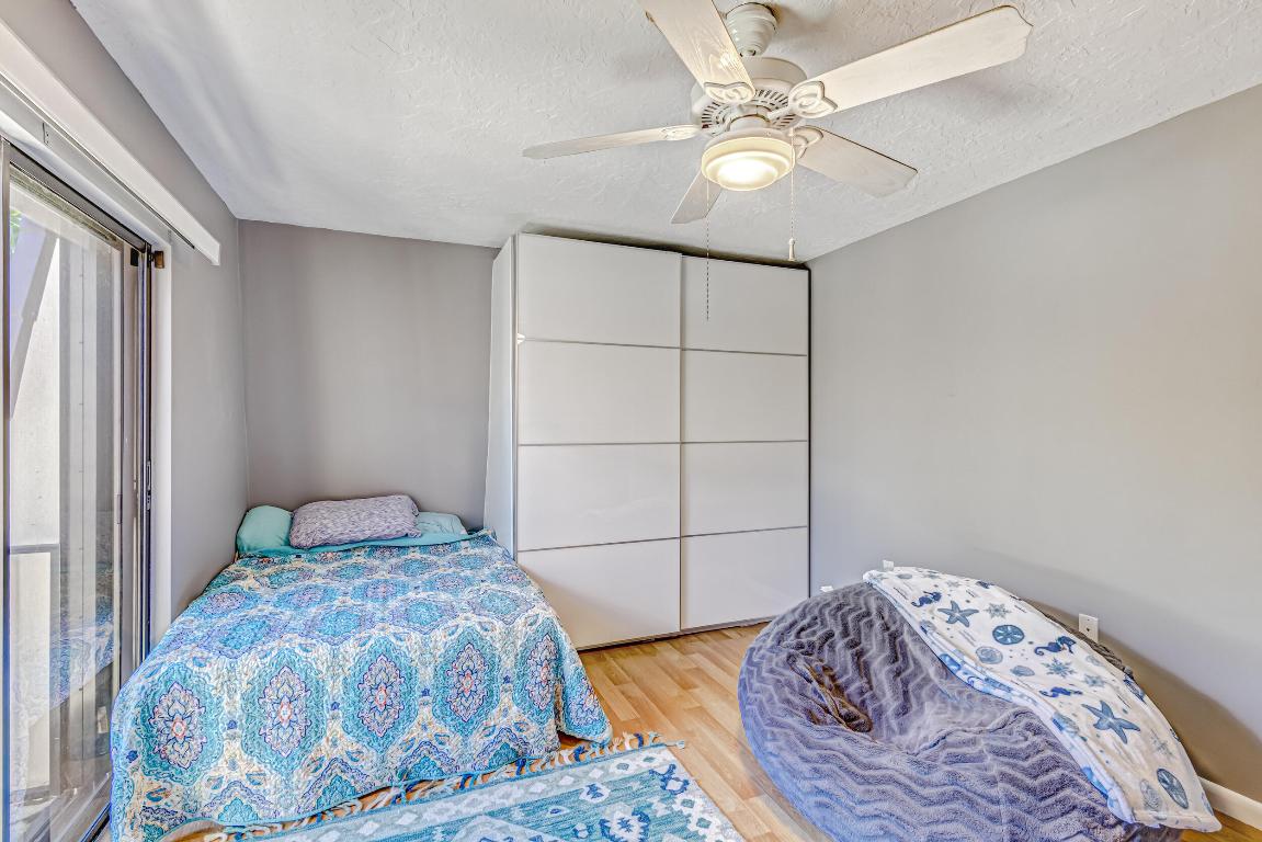 423 4th, Palm Beach Gardens FL 33410