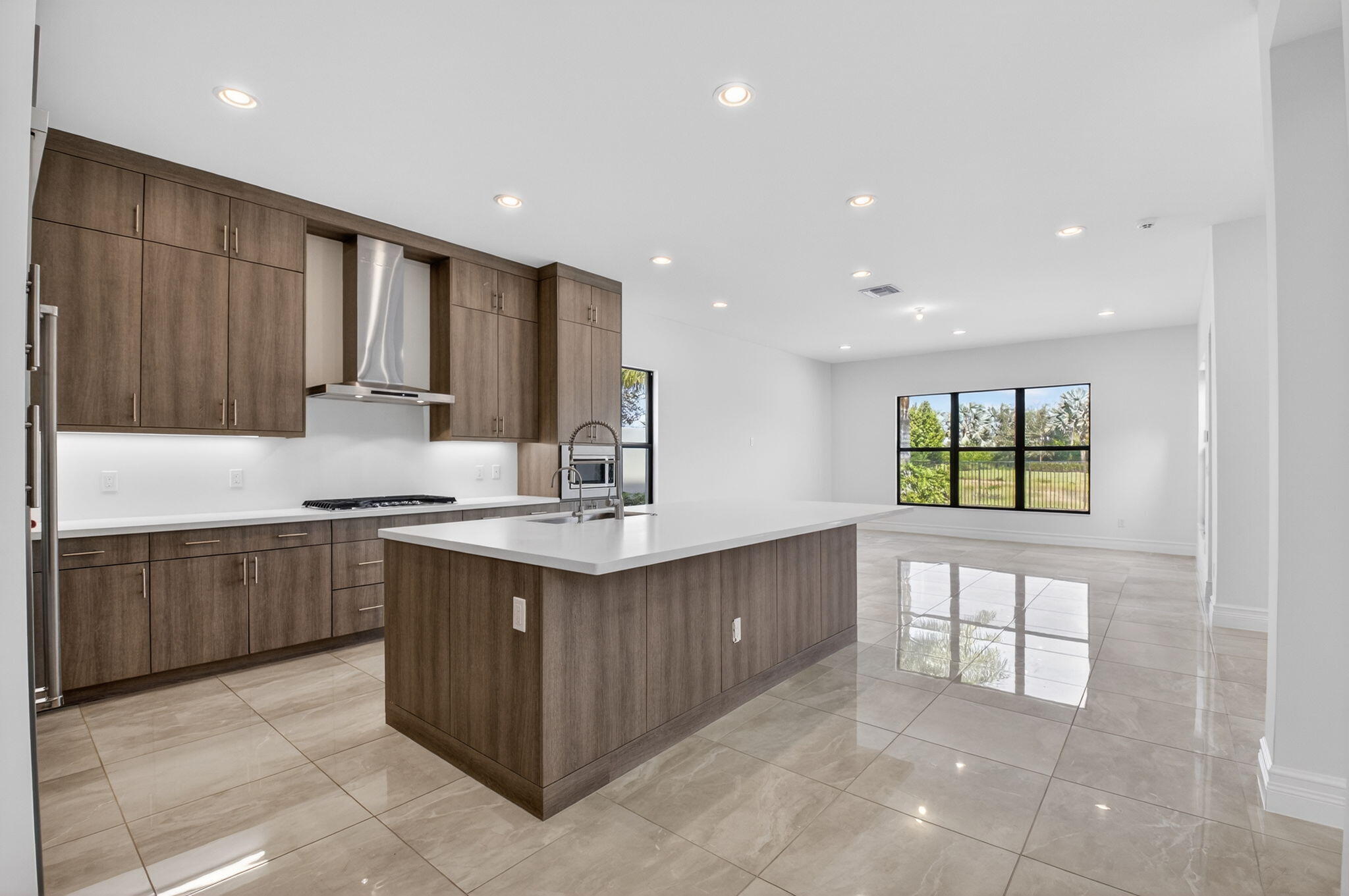 9087 Chauvet, Boca Raton FL 33496