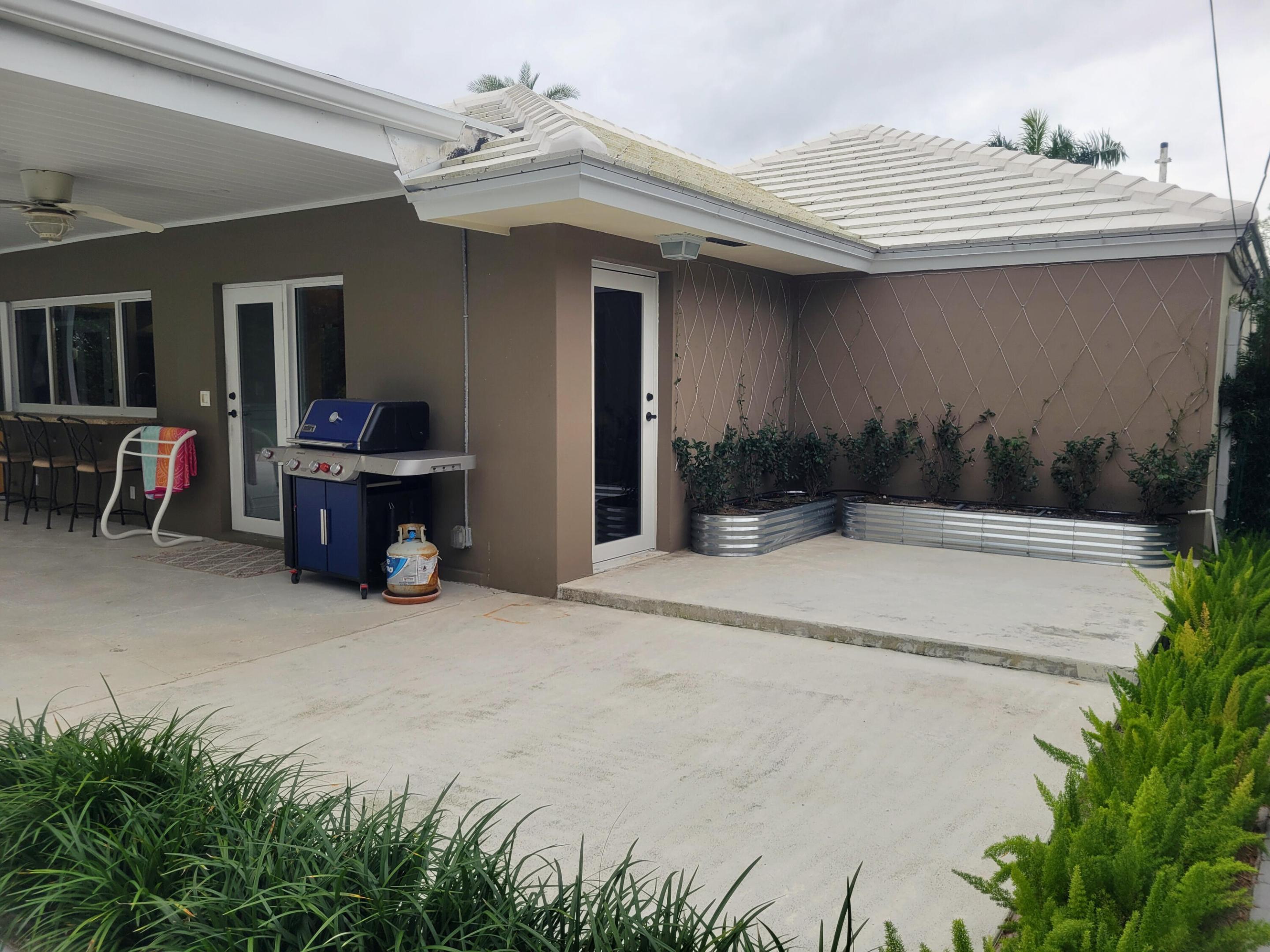 1170 SW Pepperridge, Boca Raton FL 33486