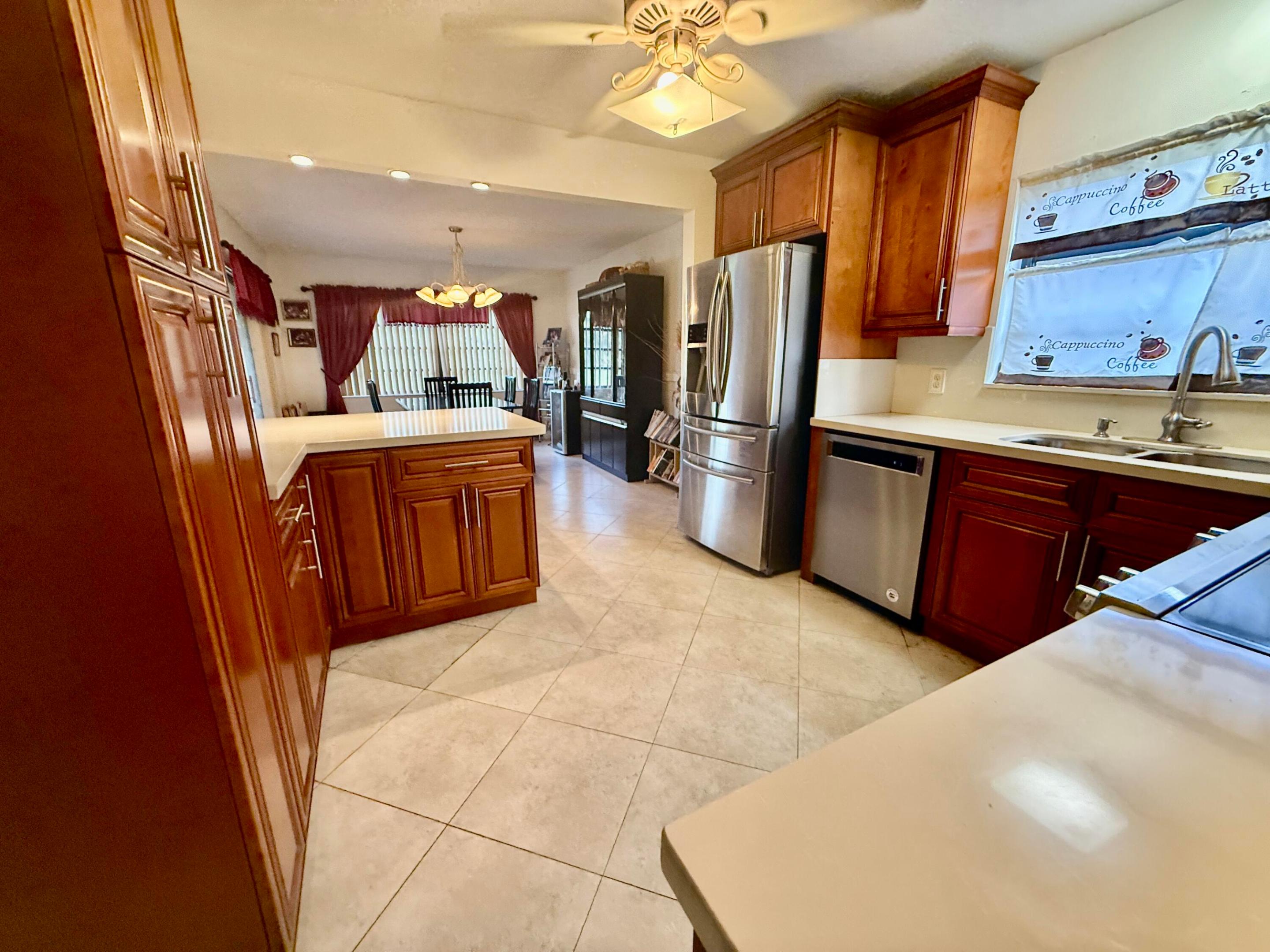10633 Greenbriar, Boca Raton FL 33498
