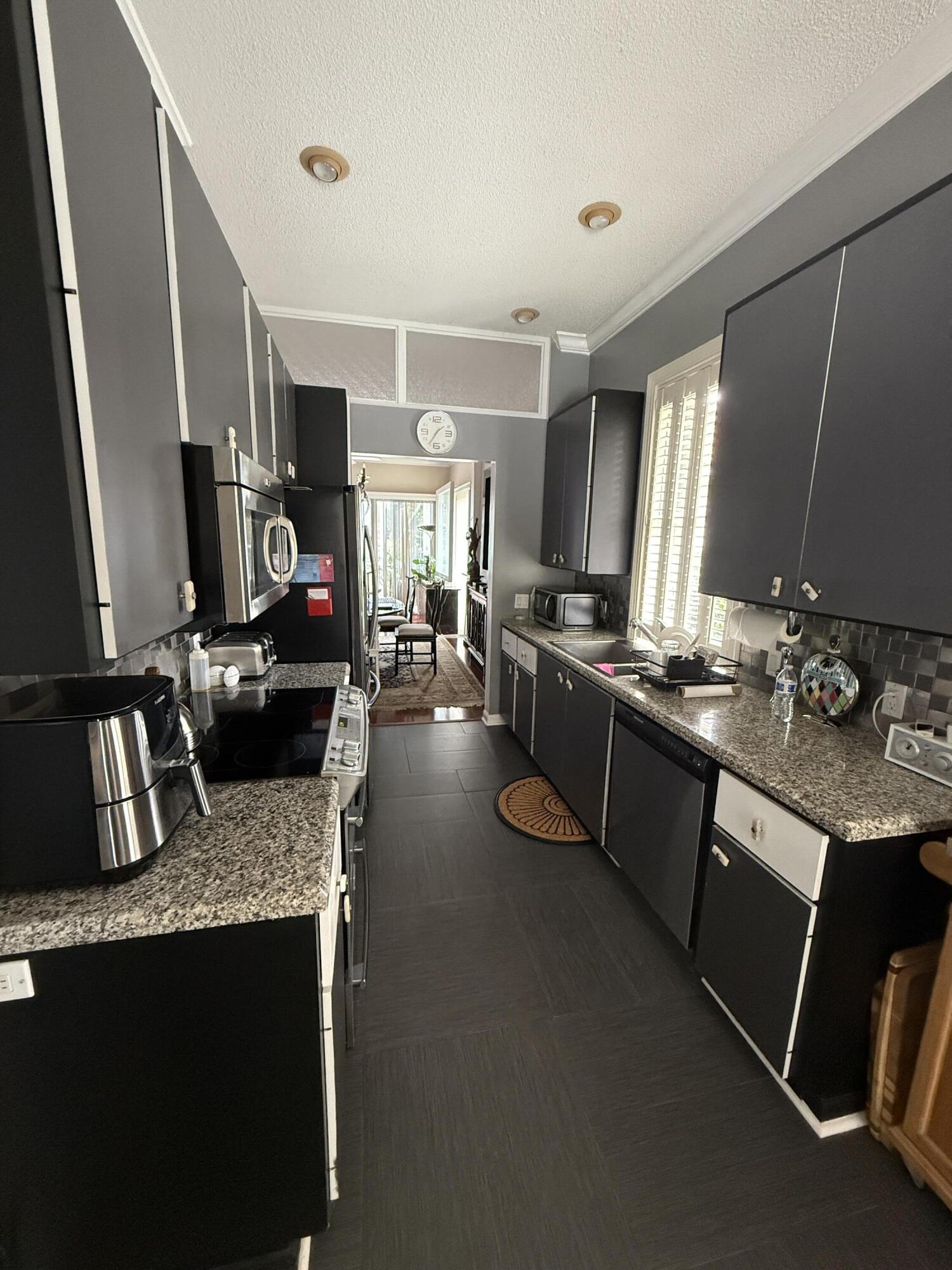222 E Tall Oaks, Palm Beach Gardens FL 33410