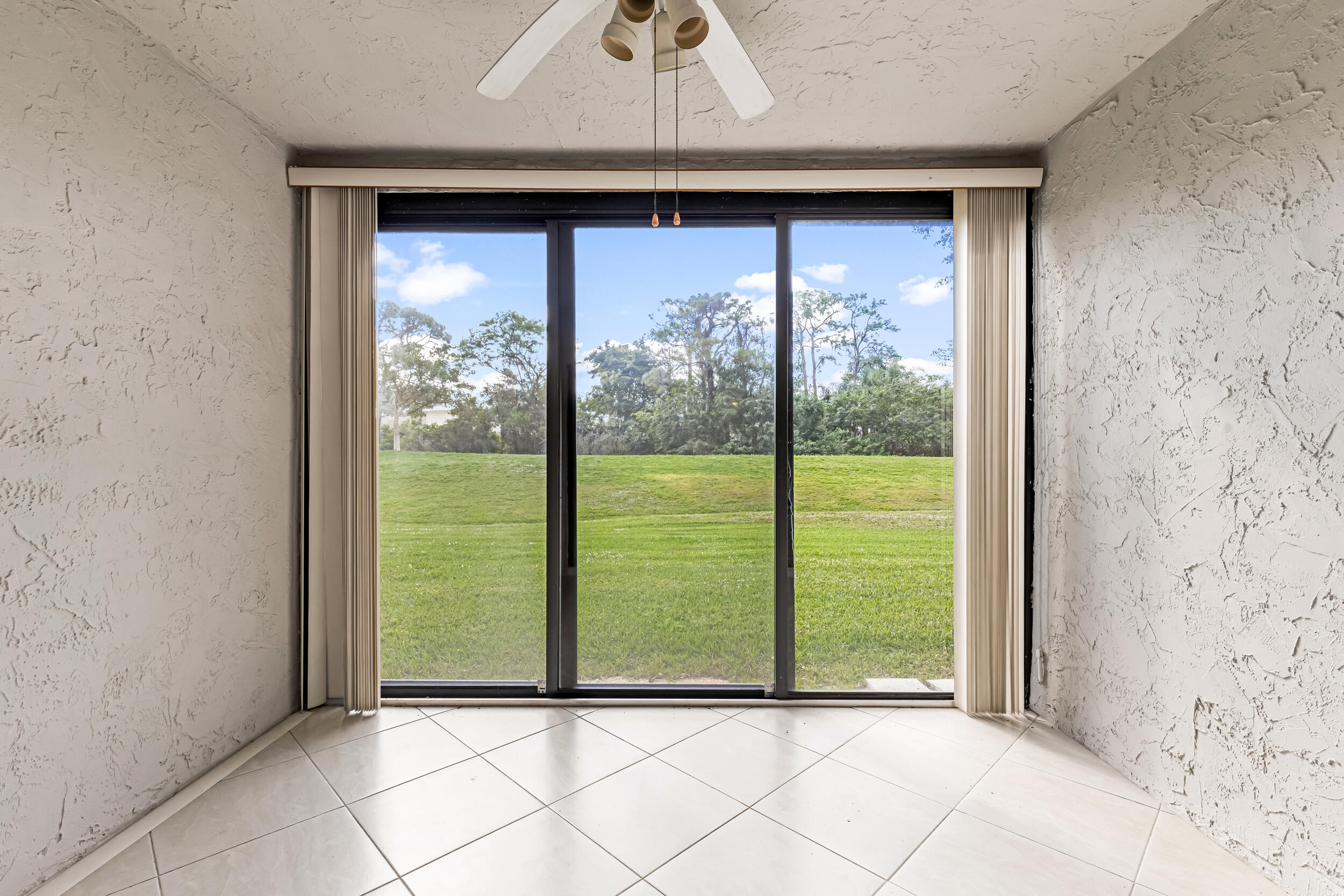 9270 Vista Del Lago #E27, Boca Raton FL 33428