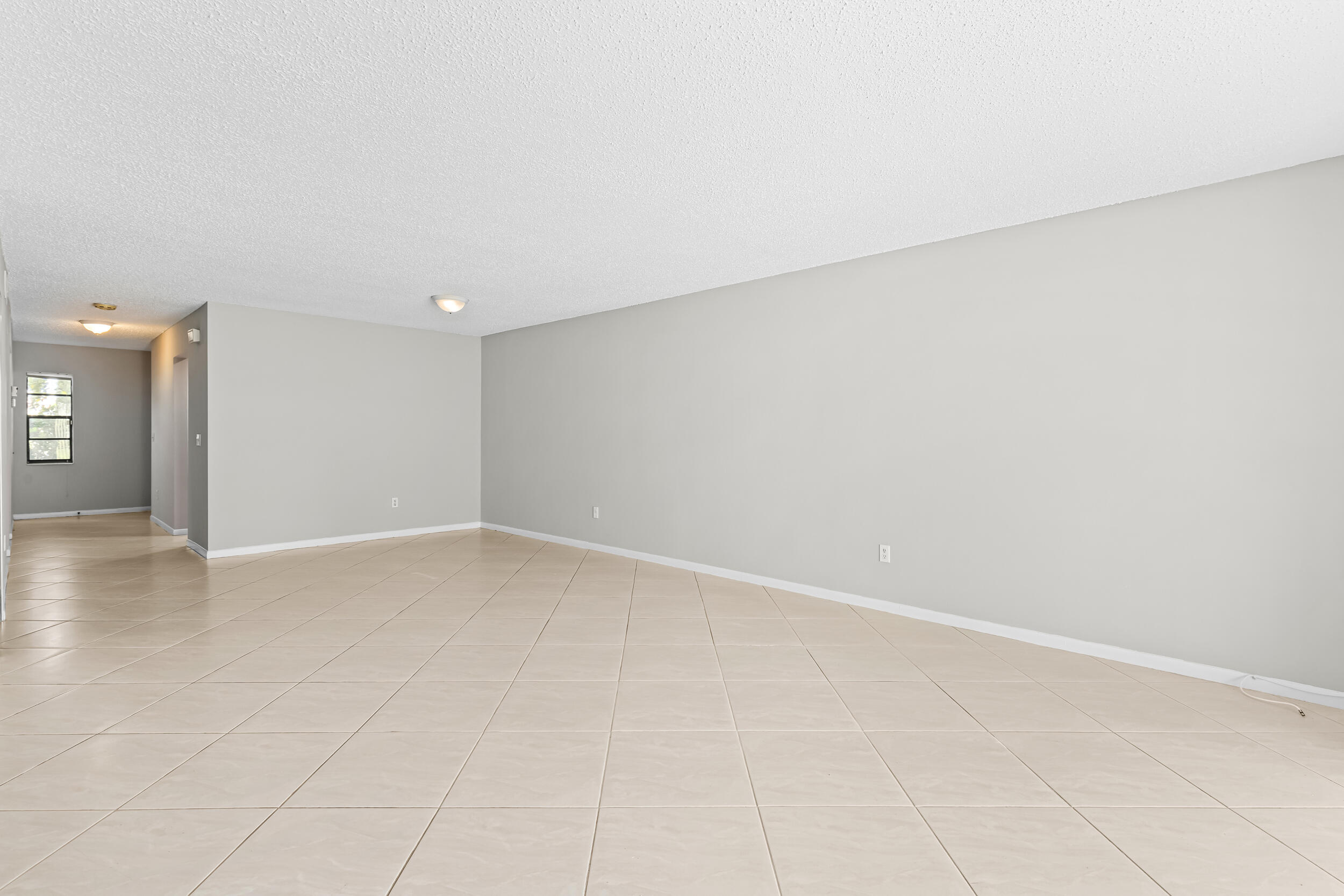 9270 Vista Del Lago #E27, Boca Raton FL 33428