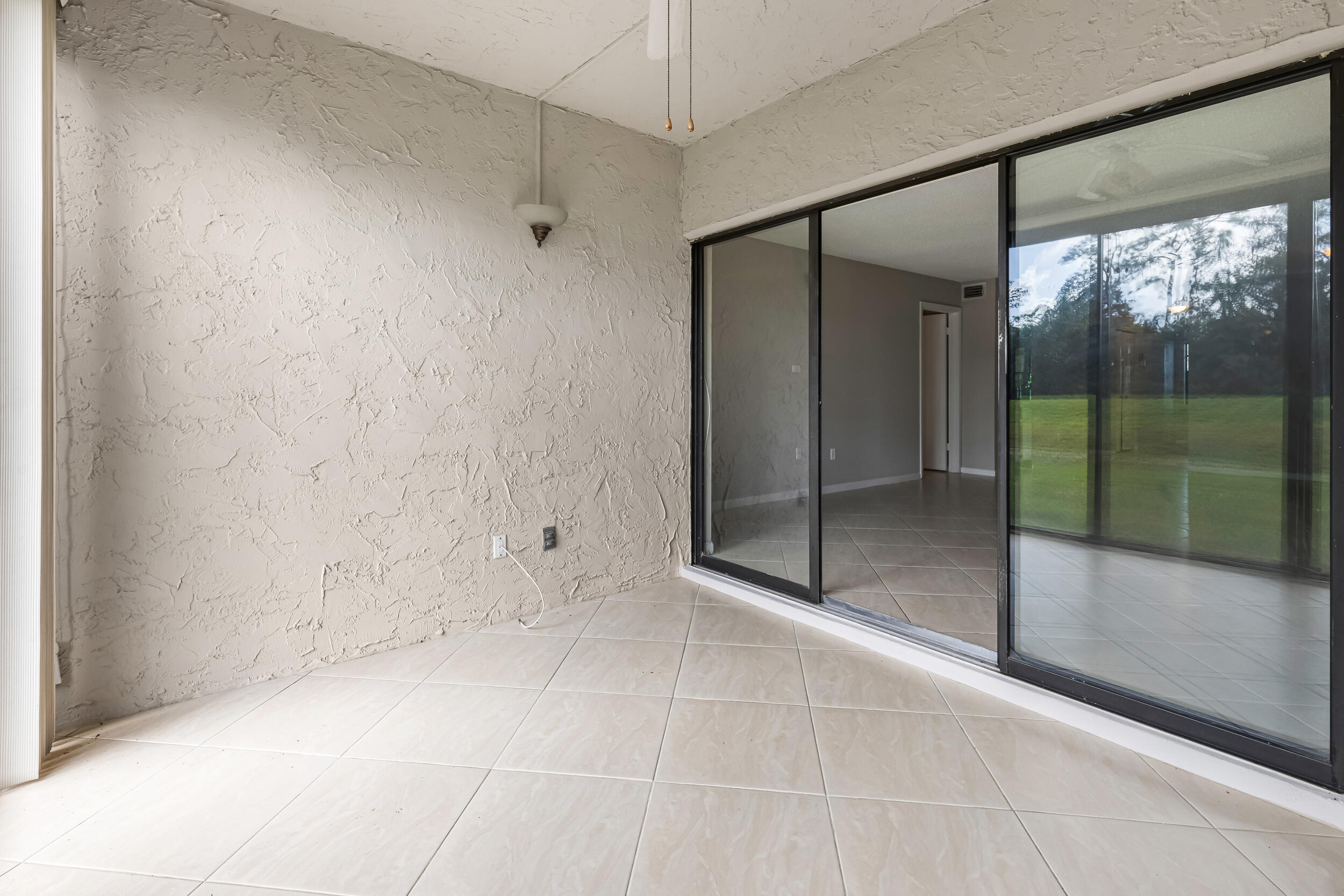 9270 Vista Del Lago #E27, Boca Raton FL 33428