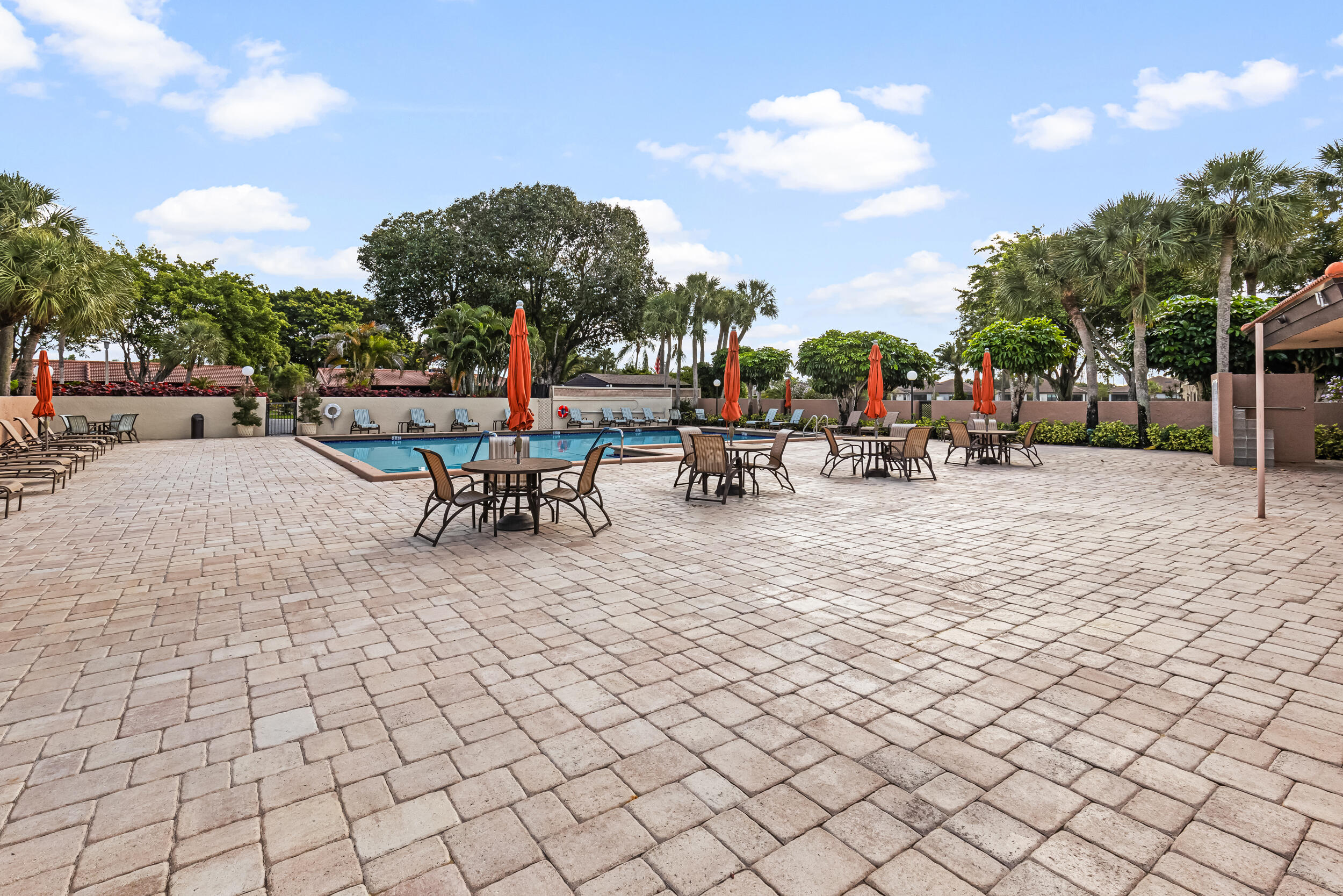 9270 Vista Del Lago #E27, Boca Raton FL 33428