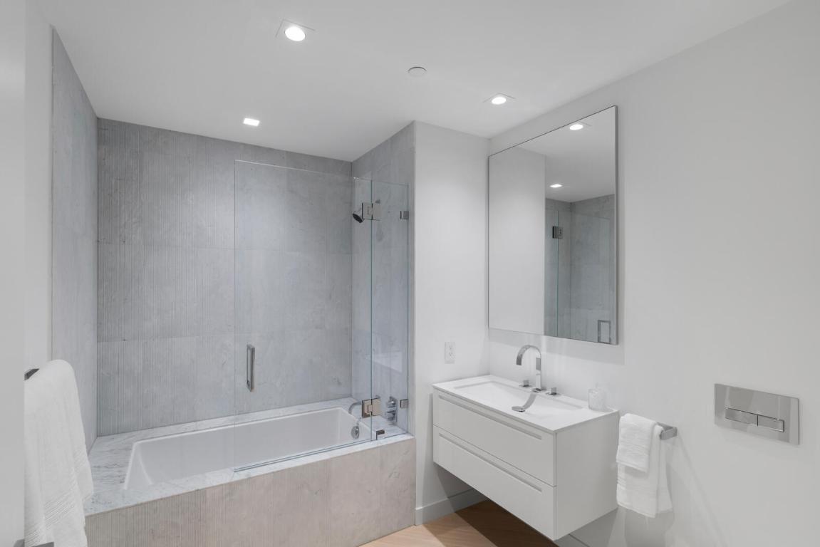 6800 Fisher Island #6823, Miami Beach FL 33109