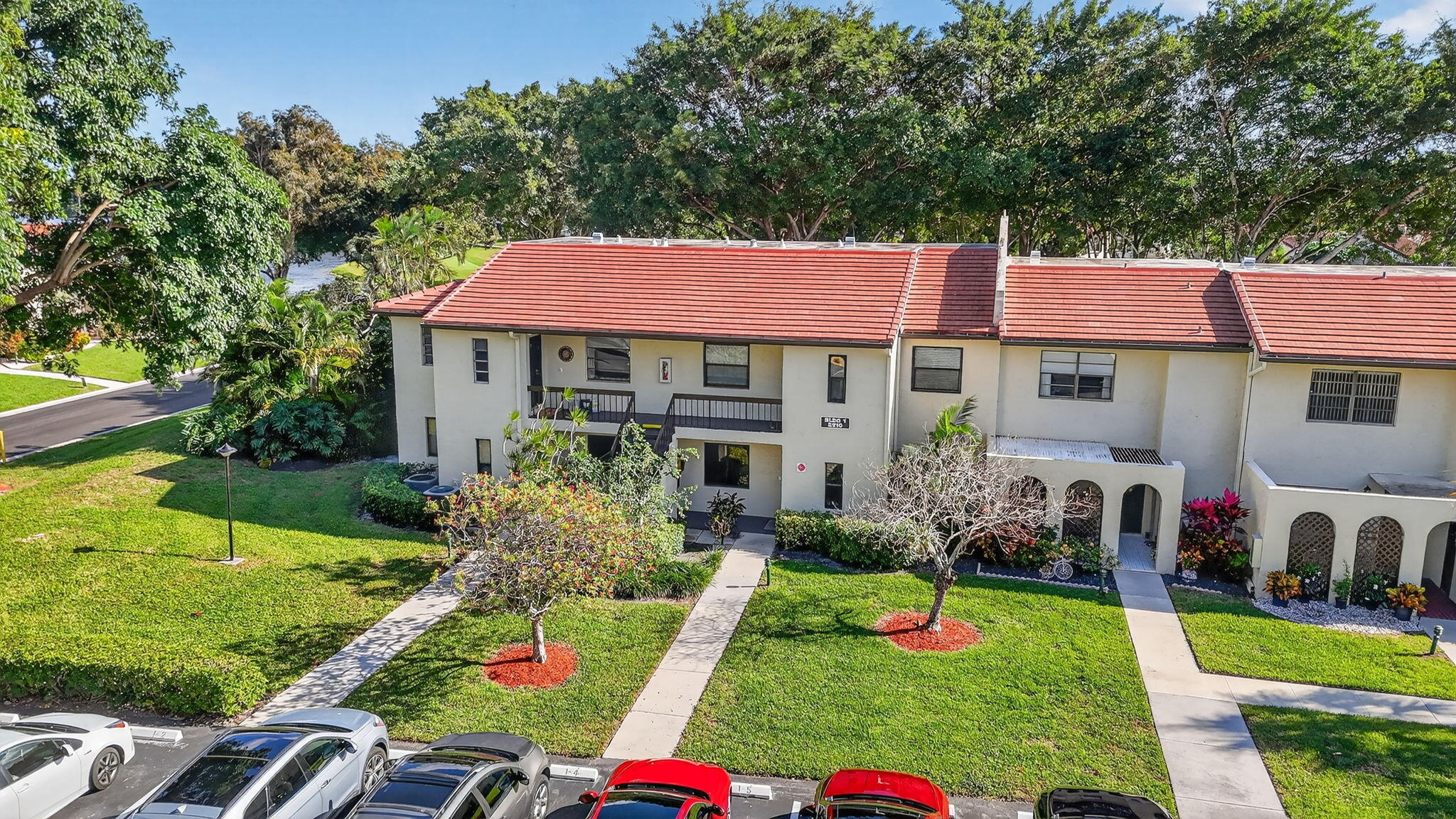 8310 Casa Del Lago #1b, Boca Raton FL 33433