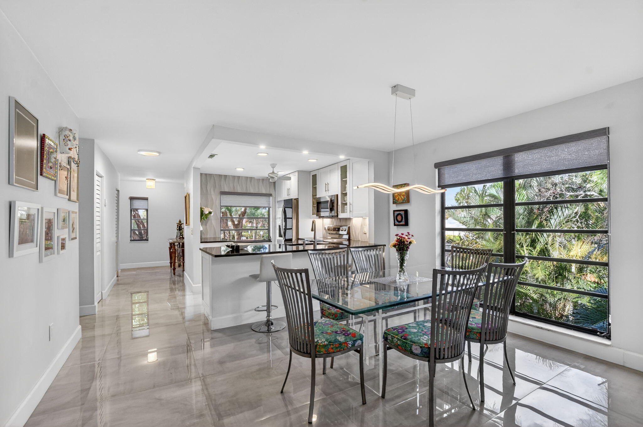8310 Casa Del Lago #1b, Boca Raton FL 33433