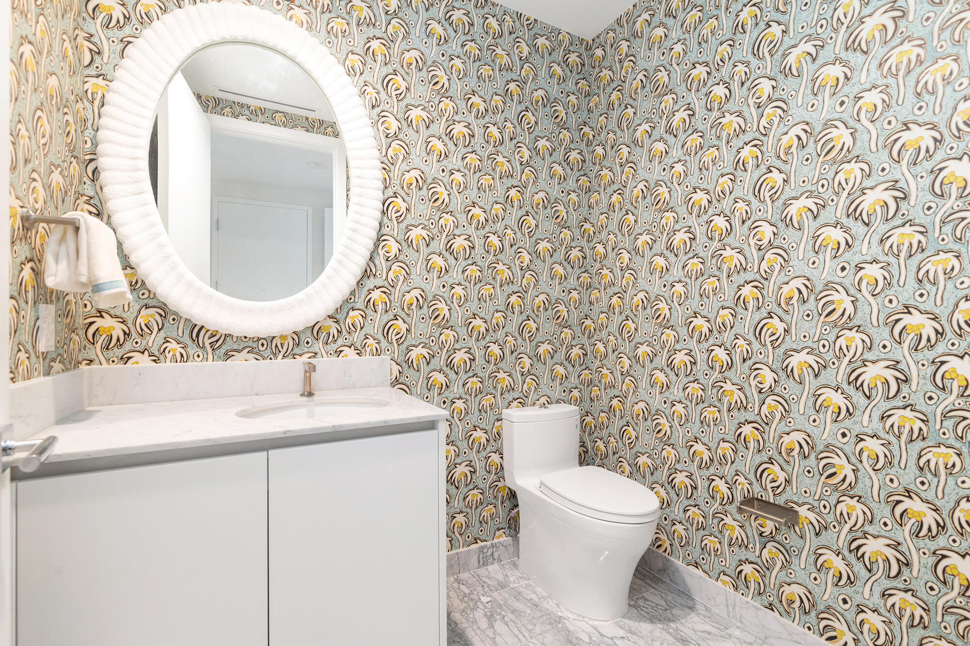 1333 S Flagler #1502, West Palm Beach FL 33401