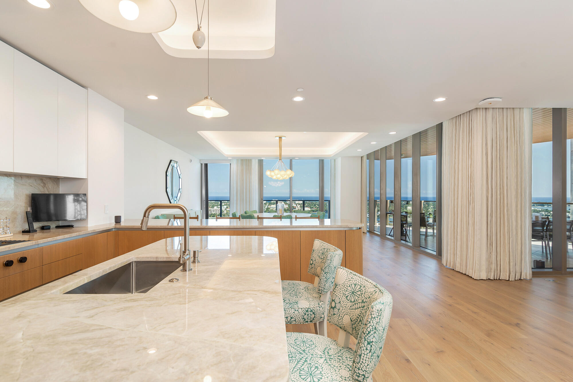 1333 S Flagler #1502, West Palm Beach FL 33401