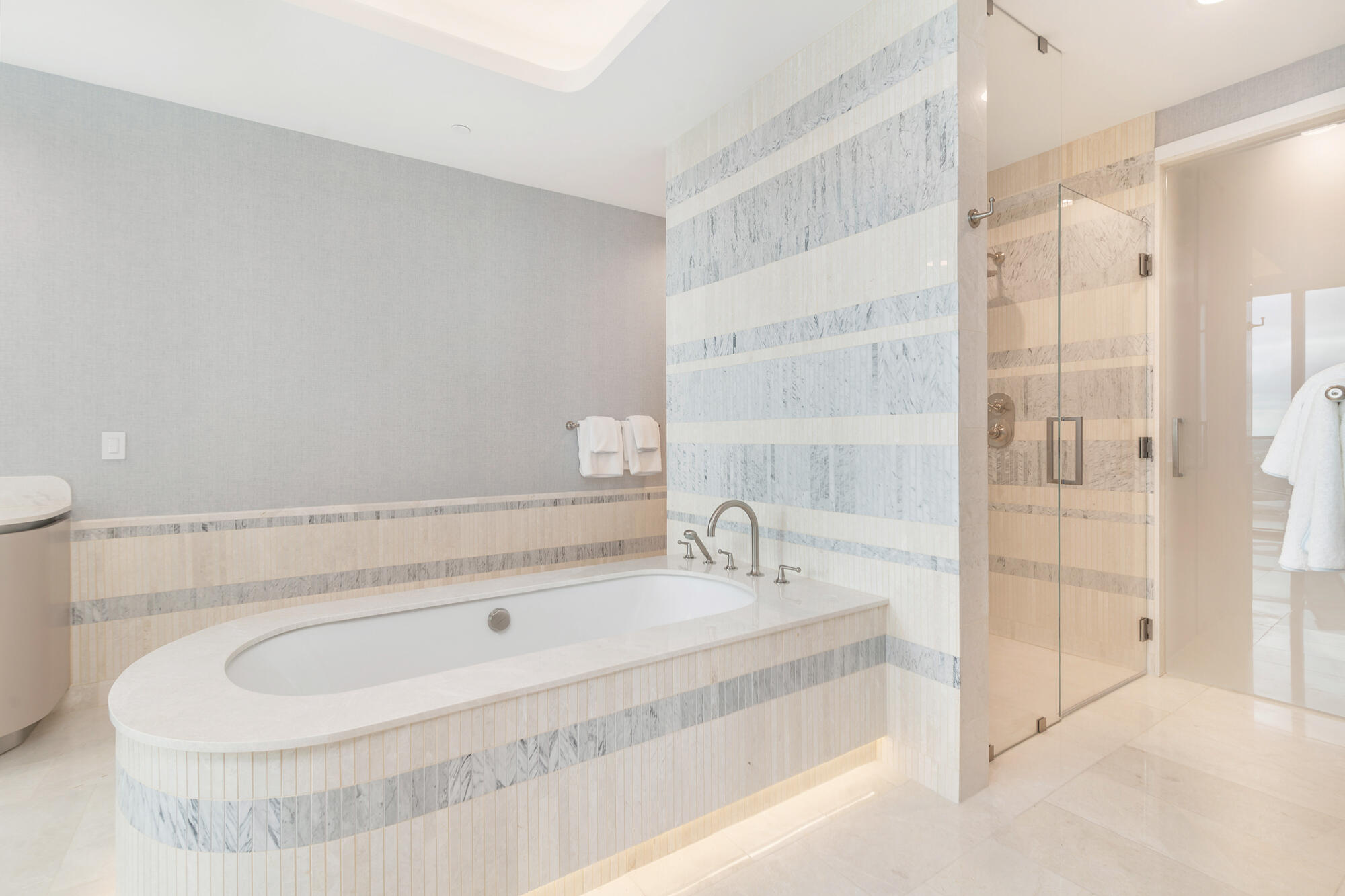1333 S Flagler #1502, West Palm Beach FL 33401