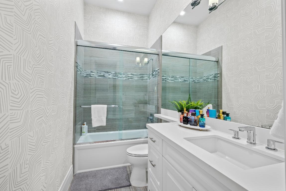 2350 NW 43rd, Boca Raton FL 33431