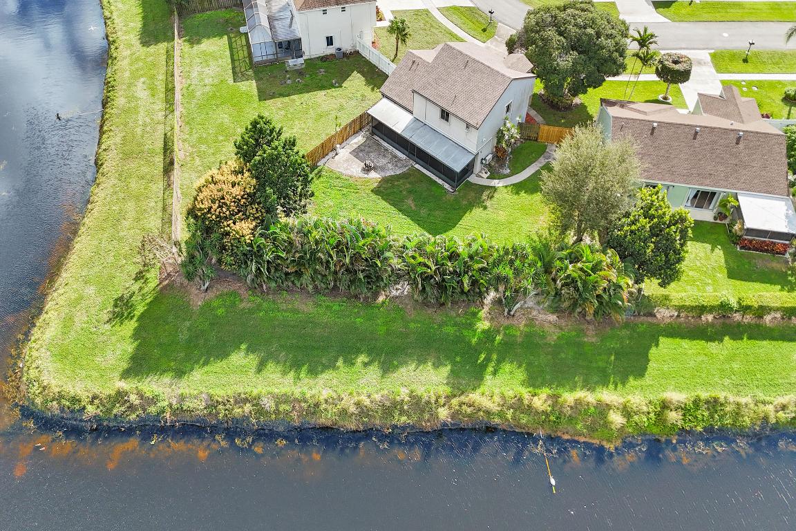 9855 Robins Nest, Boca Raton FL 33496