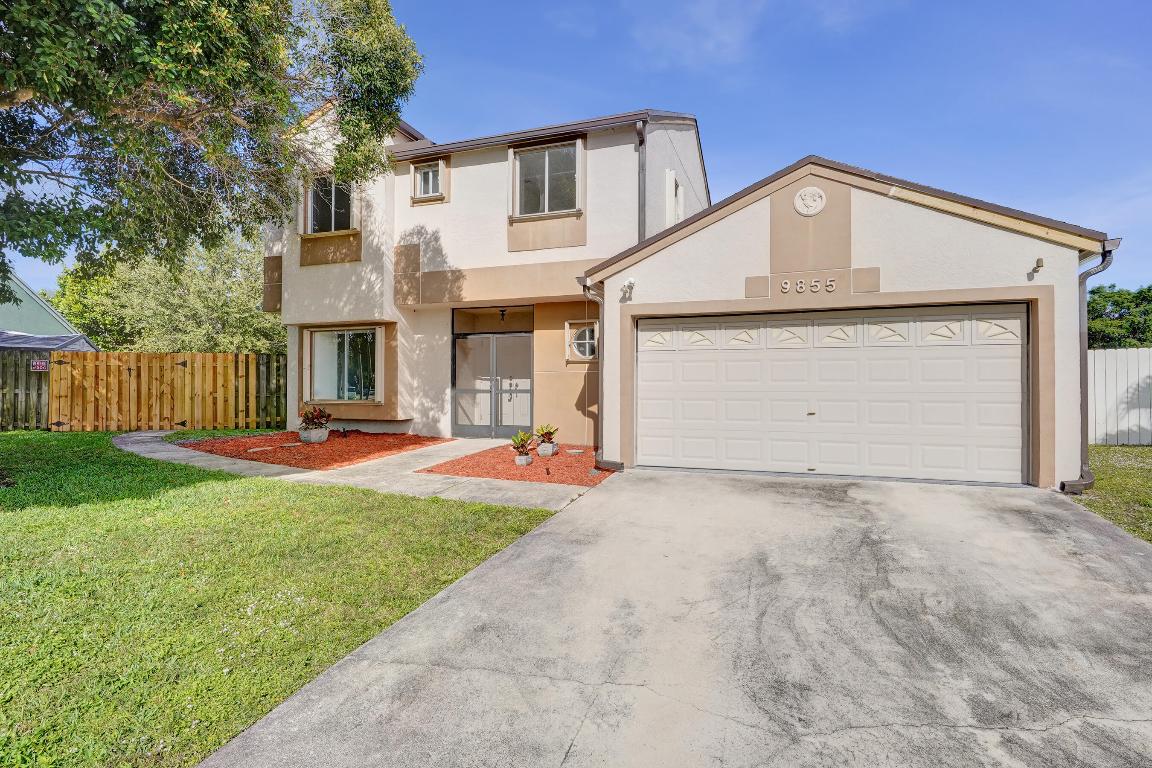 9855 Robins Nest, Boca Raton FL 33496